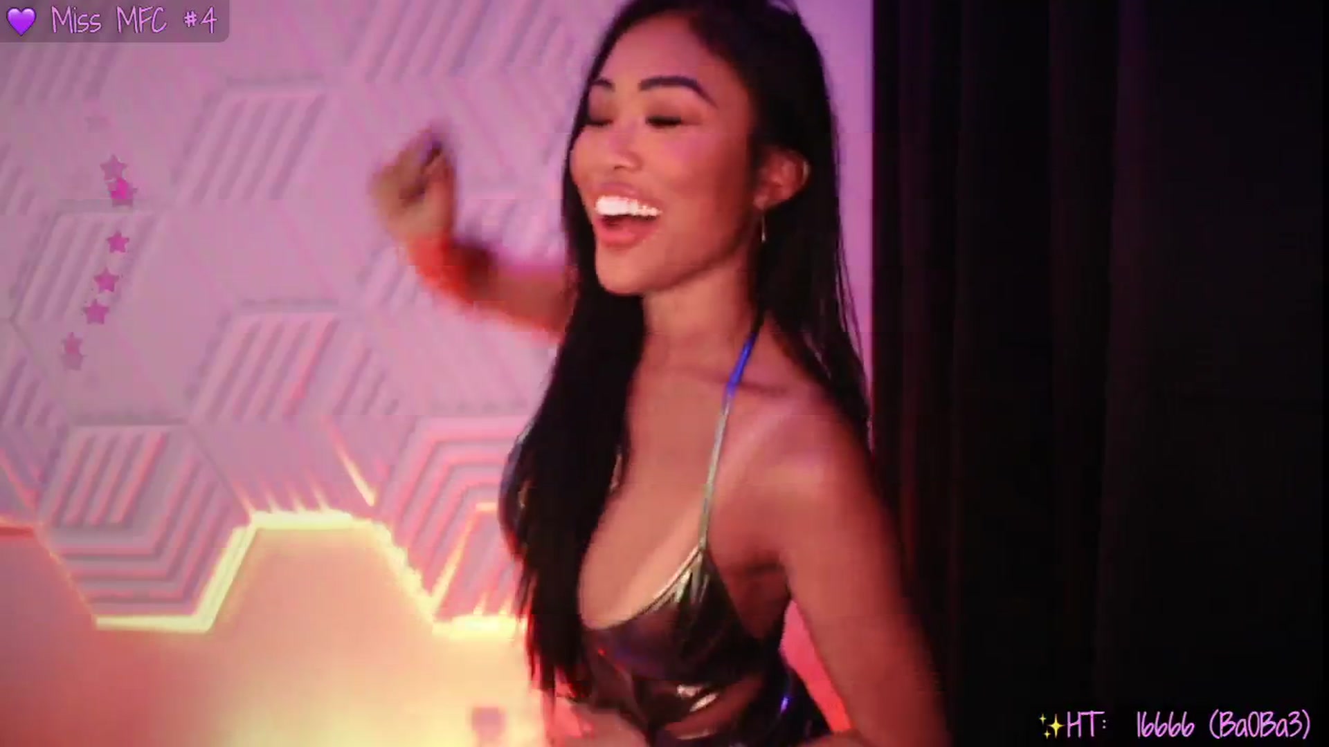Gallery image thumbnail from SinCityVEE's myfreecams stream on, 06/15/2025, 10:58 image 10 of 20