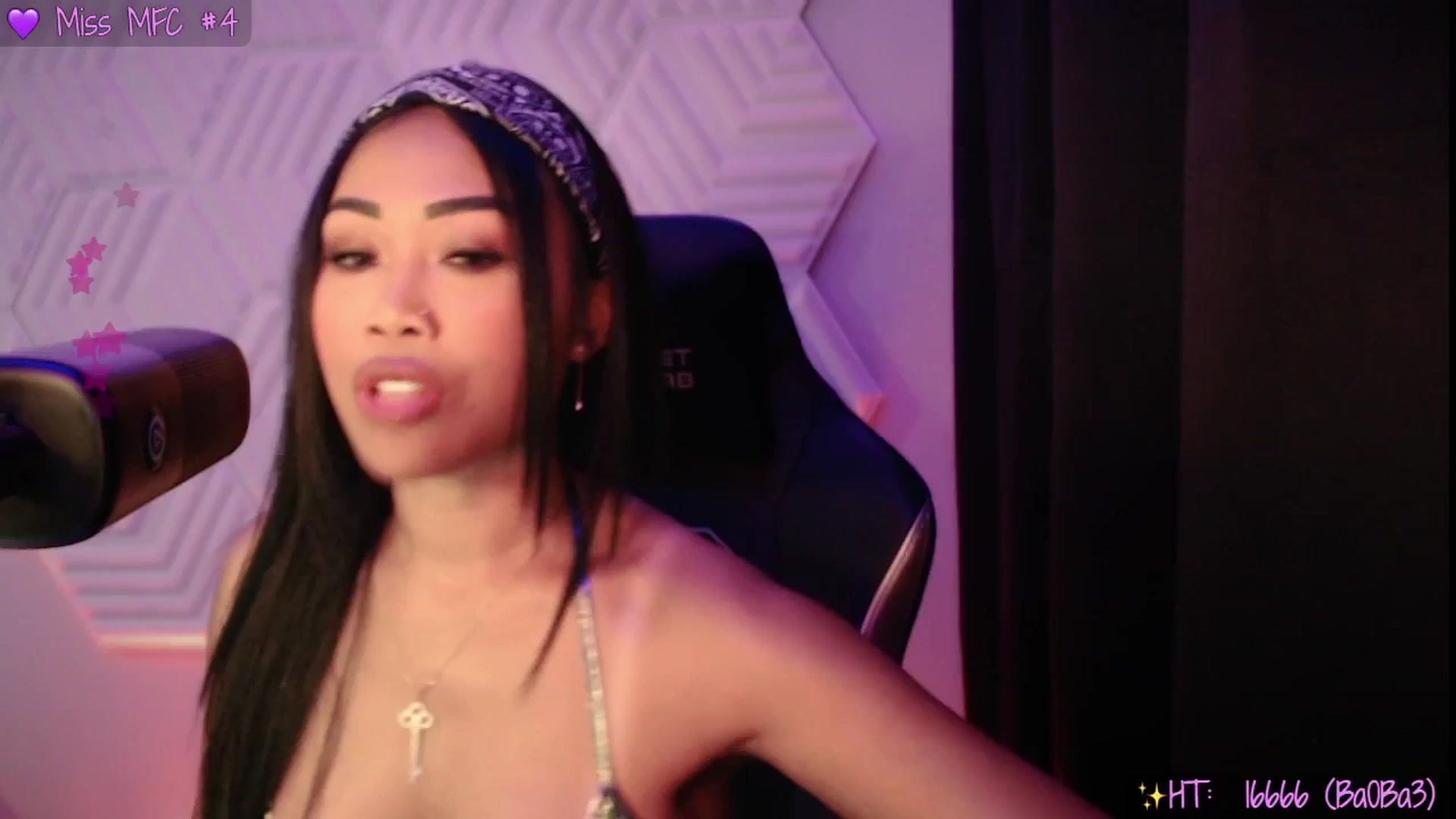 Gallery image thumbnail from SinCityVEE's myfreecams stream on, 06/15/2025, 10:58 image 1 of 20