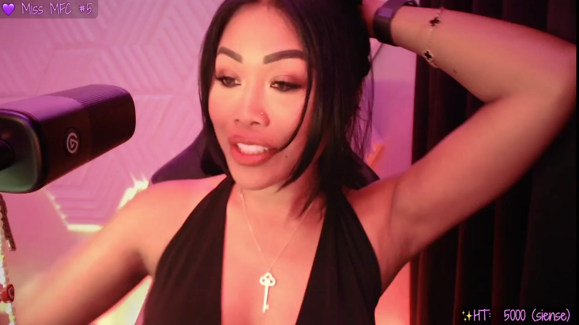 Gallery image thumbnail from SinCityVEE's myfreecams stream on, 06/22/2025, 08:15 image 7 of 20