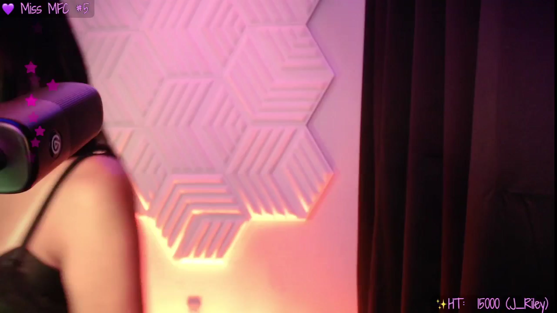 Gallery image thumbnail from SinCityVEE's myfreecams stream on, 06/23/2025, 06:38 image 5 of 20