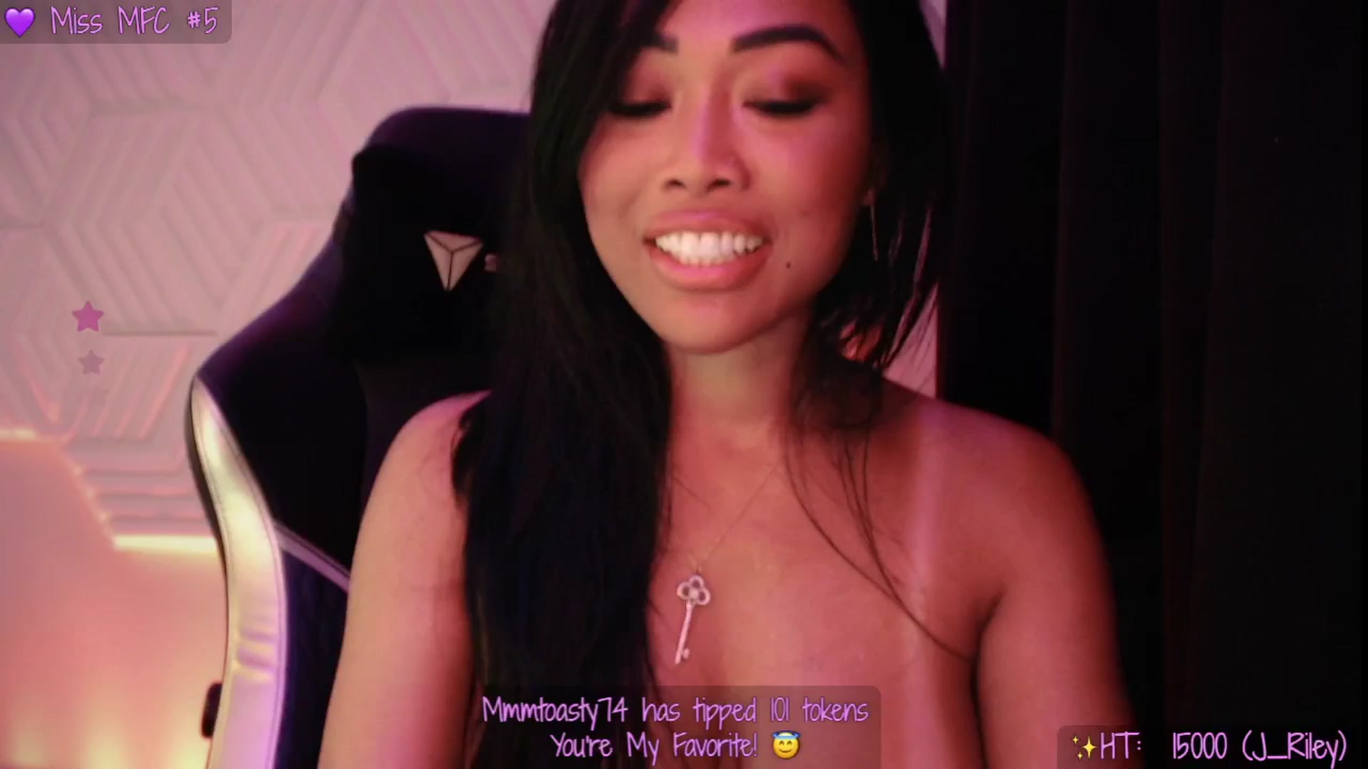 Gallery image thumbnail from SinCityVEE's myfreecams stream on, 06/23/2025, 11:38 image 9 of 20