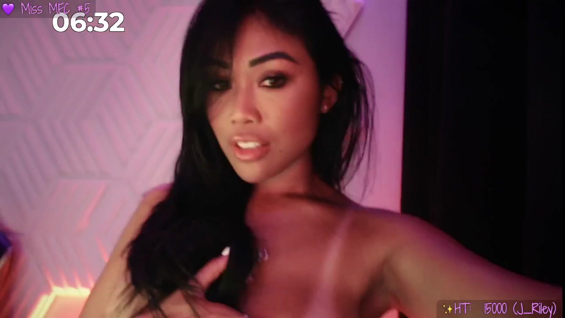 Gallery image thumbnail from SinCityVEE's myfreecams stream on, 06/23/2025, 13:56 image 6 of 20