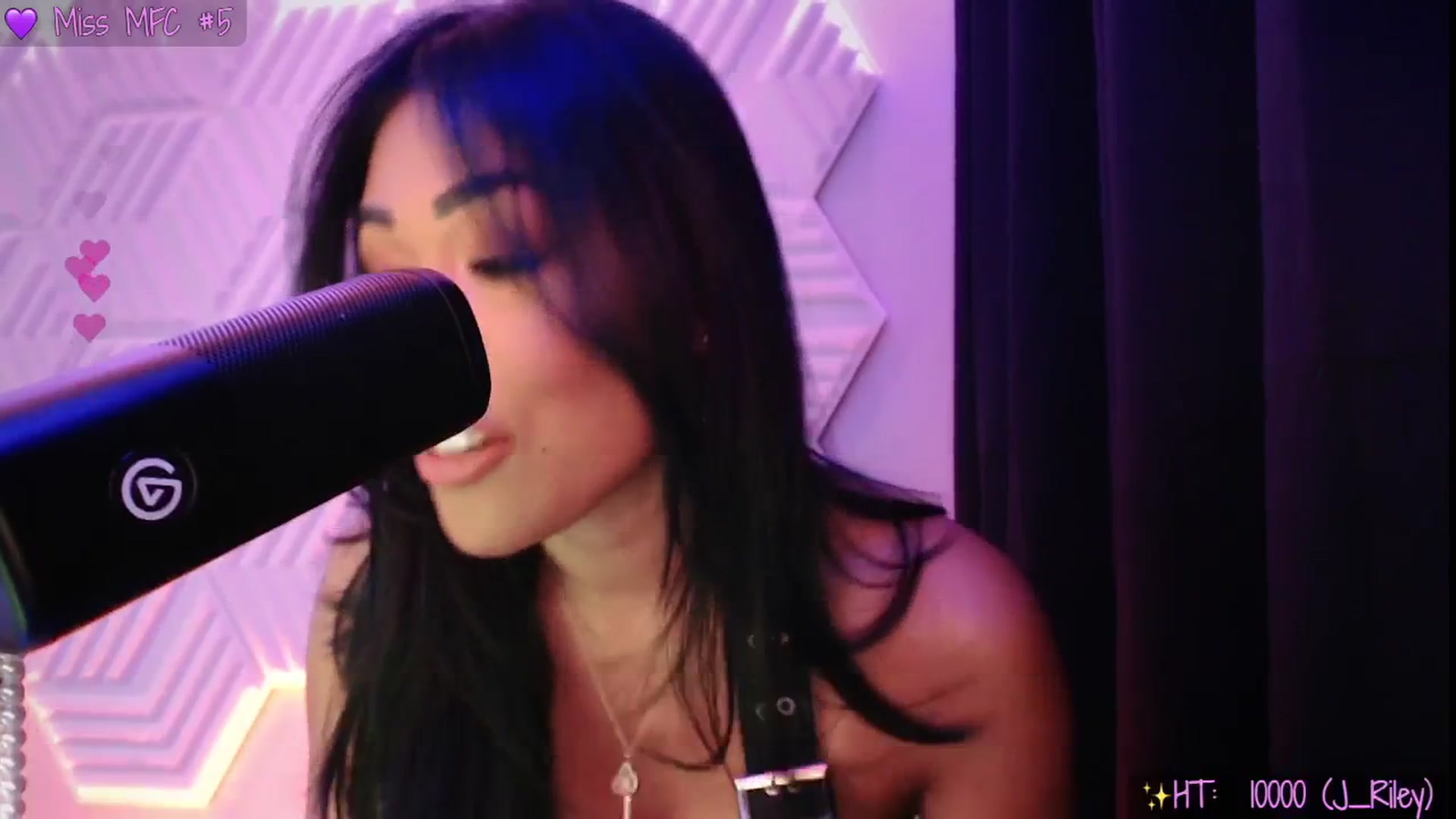 Gallery image thumbnail from SinCityVEE's myfreecams stream on, 06/26/2025, 09:59 image 13 of 20