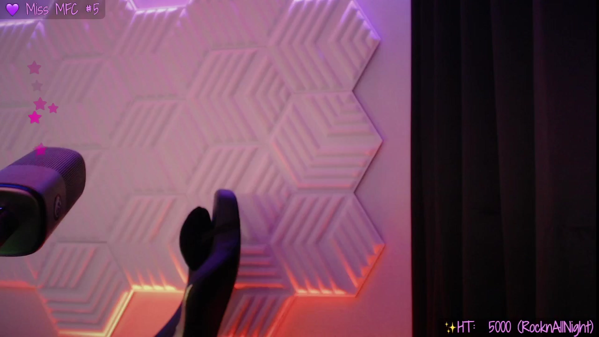 Gallery image thumbnail from SinCityVEE's myfreecams stream on, 06/27/2025, 06:17 image 13 of 20