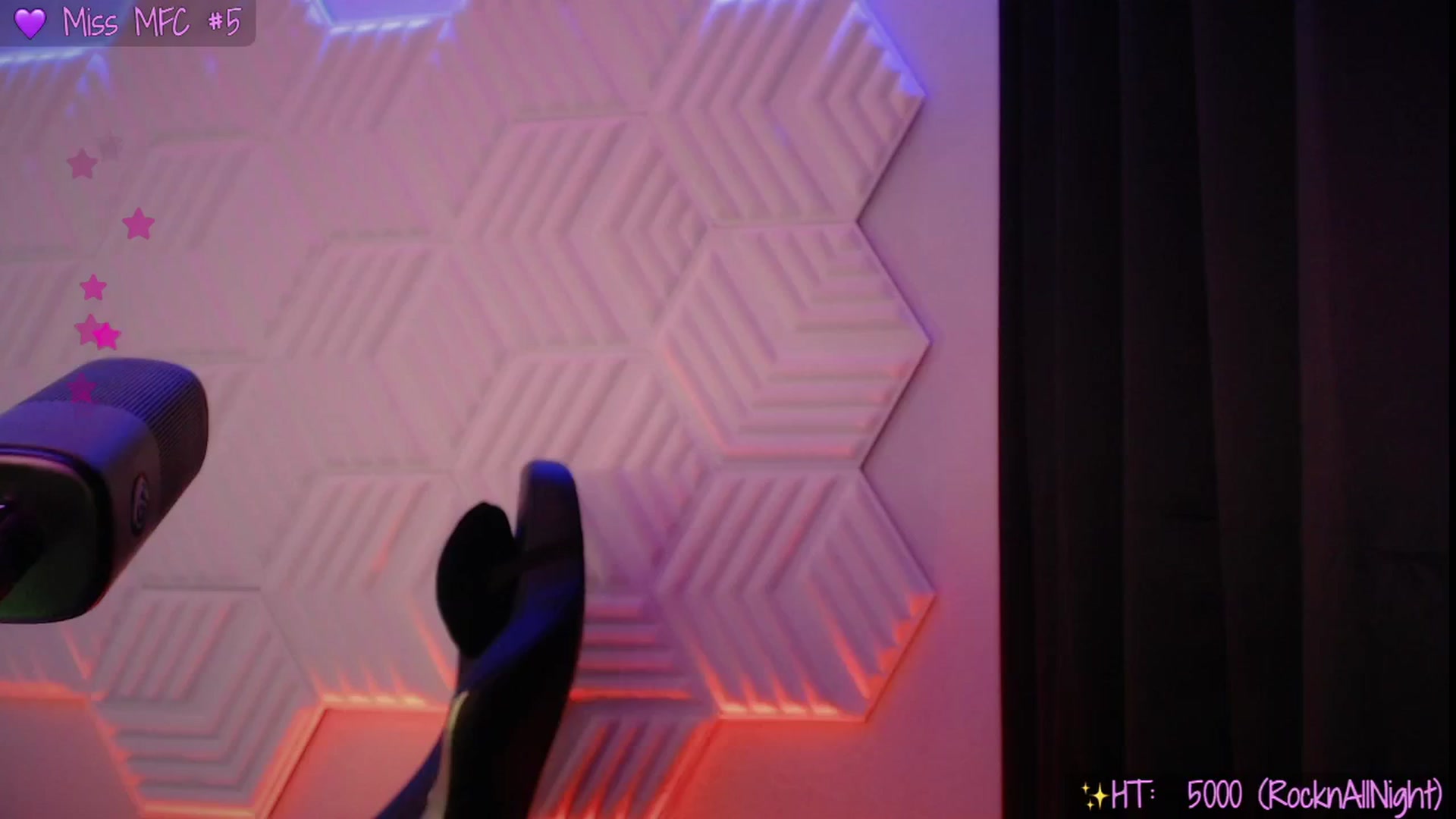 Gallery image thumbnail from SinCityVEE's myfreecams stream on, 06/27/2025, 06:17 image 12 of 20