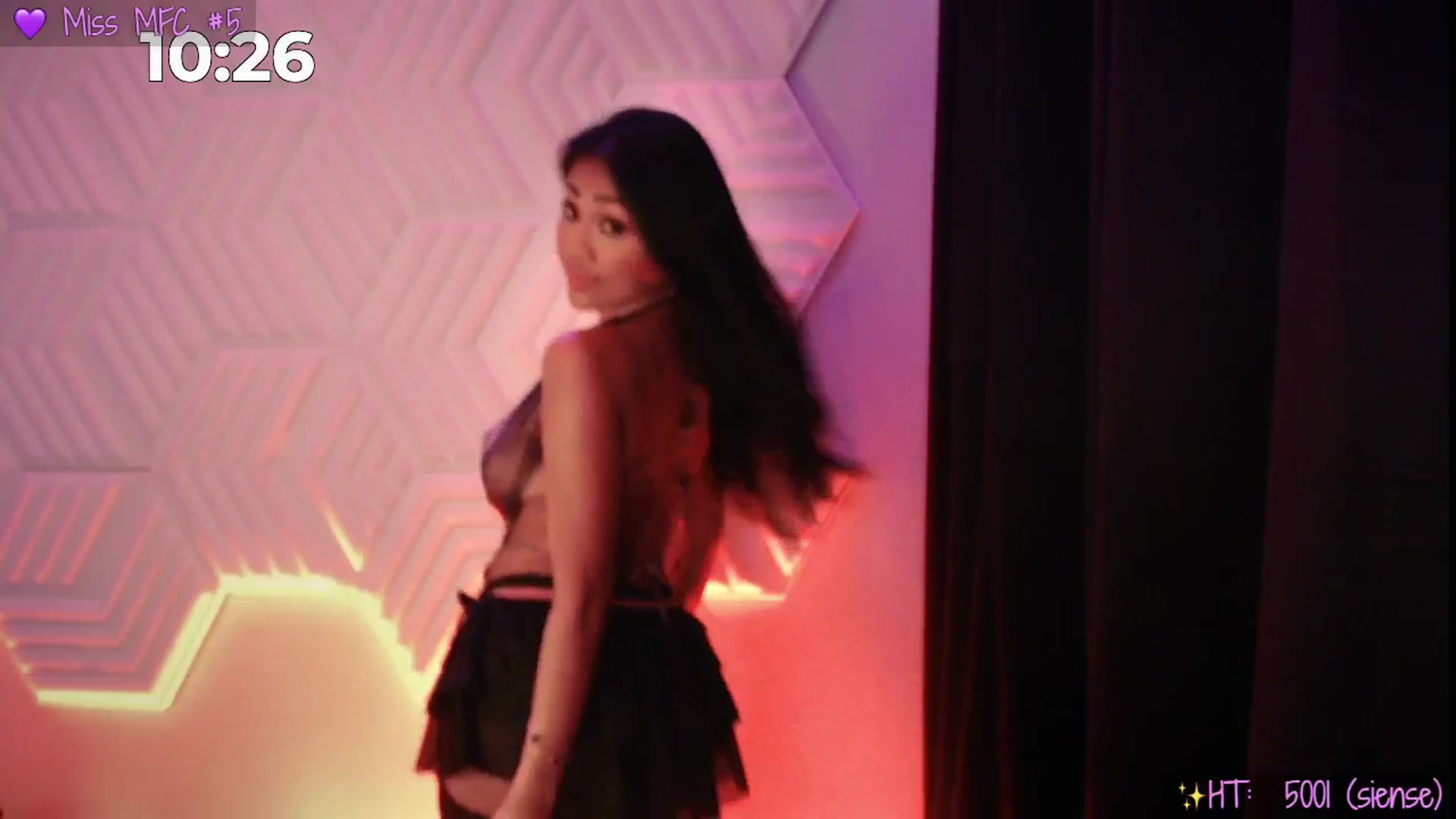 Gallery image thumbnail from SinCityVEE's myfreecams stream on, 06/28/2025, 09:05 image 18 of 20