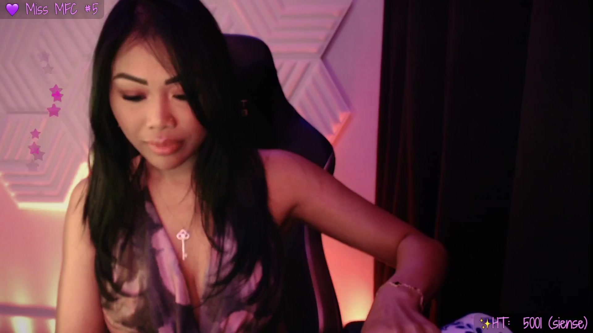 Gallery image thumbnail from SinCityVEE's myfreecams stream on, 06/28/2025, 09:05 image 17 of 20