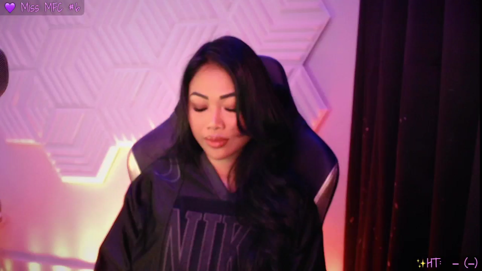 Gallery image thumbnail from SinCityVEE's myfreecams stream on, 07/01/2025, 08:31 image 2 of 20