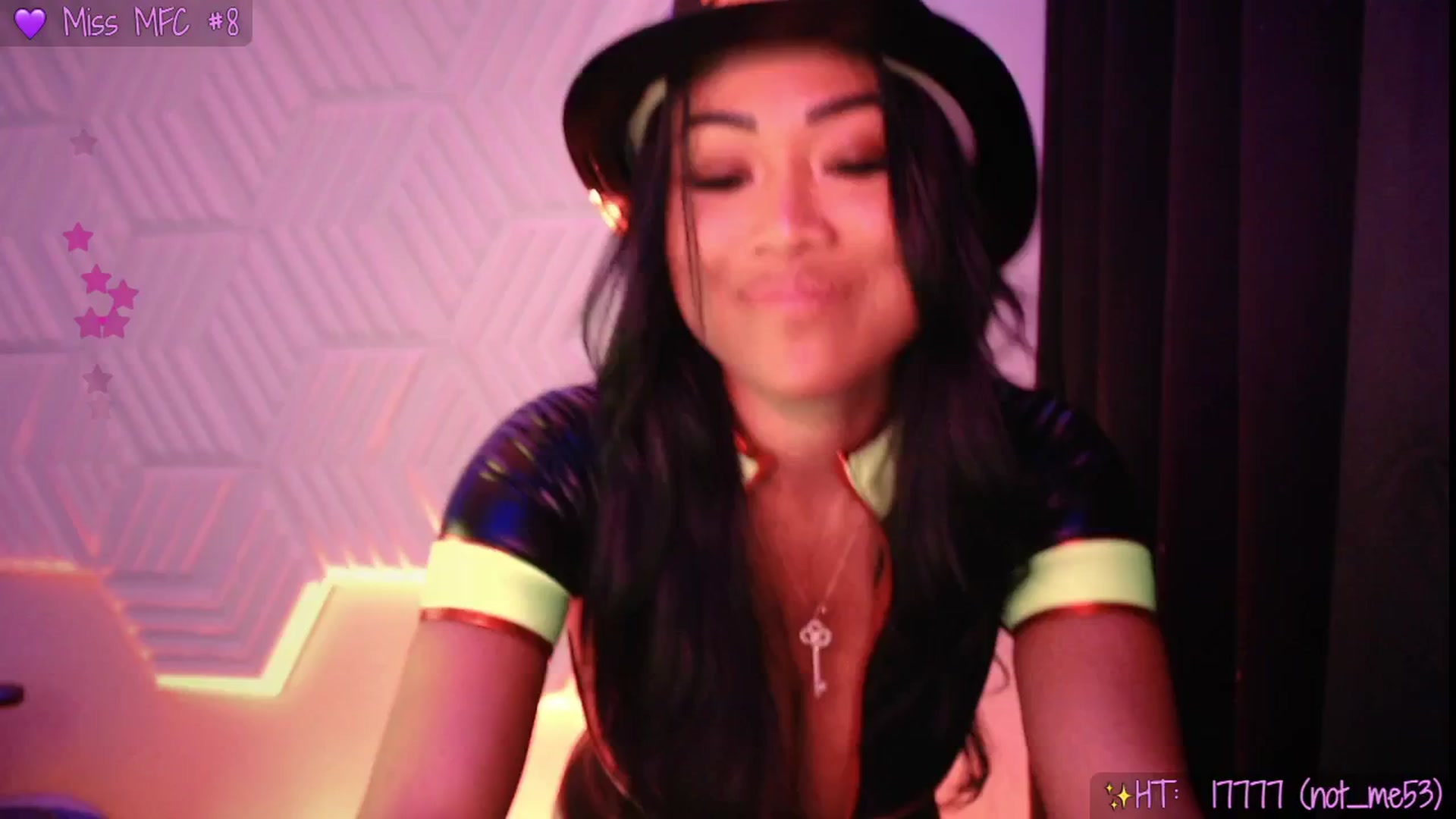 Gallery image thumbnail from SinCityVEE's myfreecams stream on, 07/01/2025, 10:47 image 11 of 20