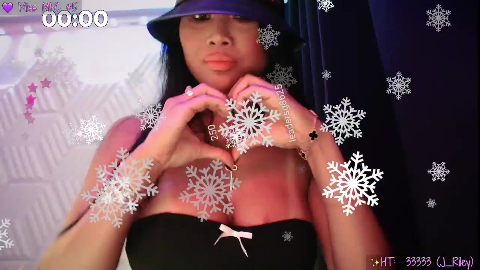 Gallery image thumbnail from SinCityVEE's myfreecams stream on, 07/04/2025, 11:32 image 13 of 20
