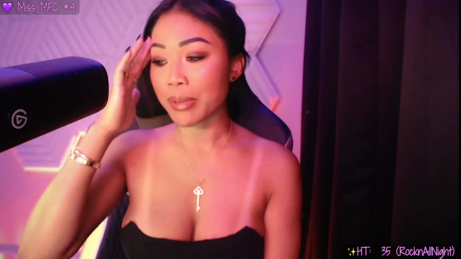 Gallery image thumbnail from SinCityVEE's myfreecams stream on, 07/06/2025, 06:24 image 9 of 20