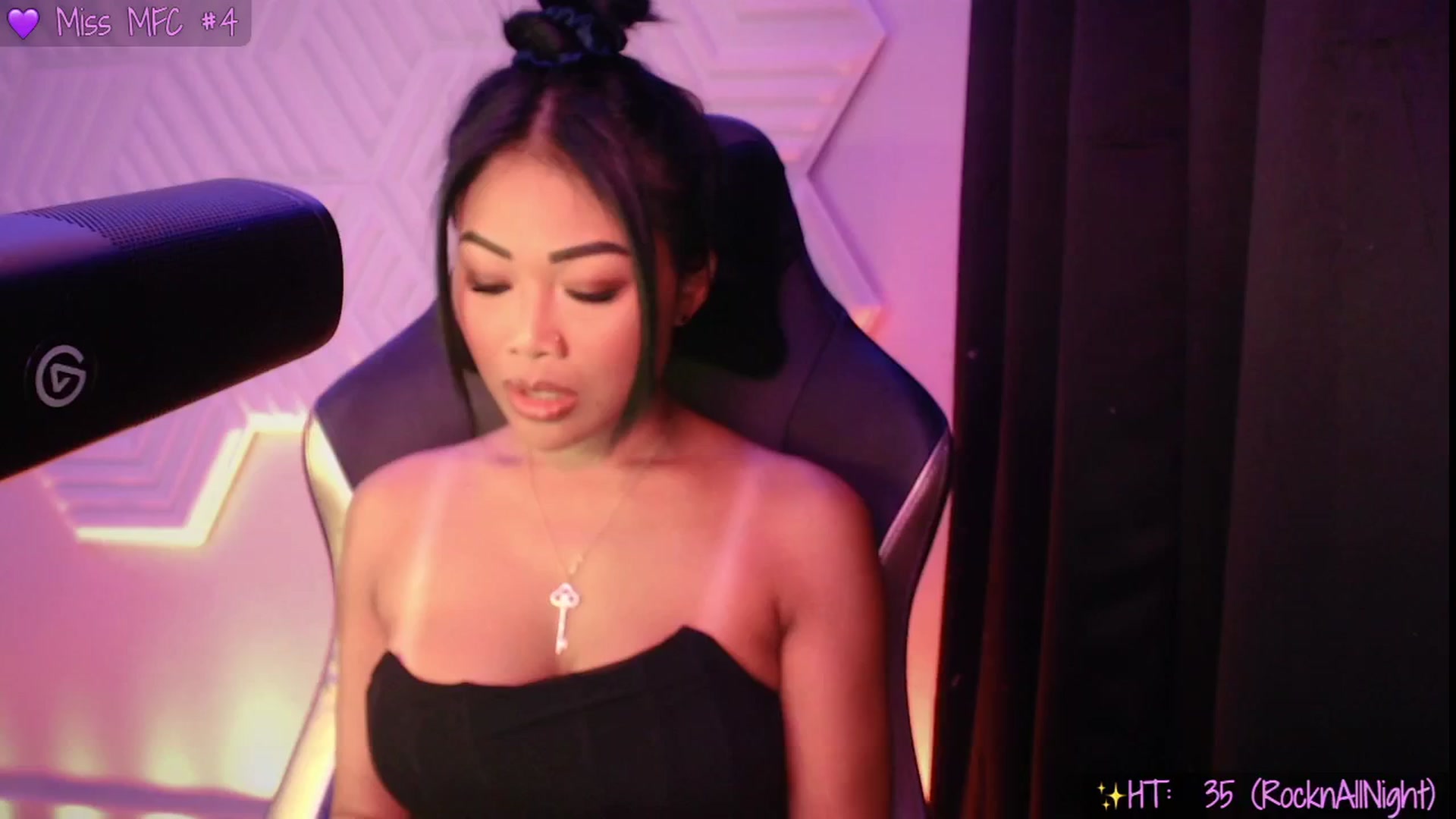 Gallery image thumbnail from SinCityVEE's myfreecams stream on, 07/06/2025, 06:24 image 10 of 20
