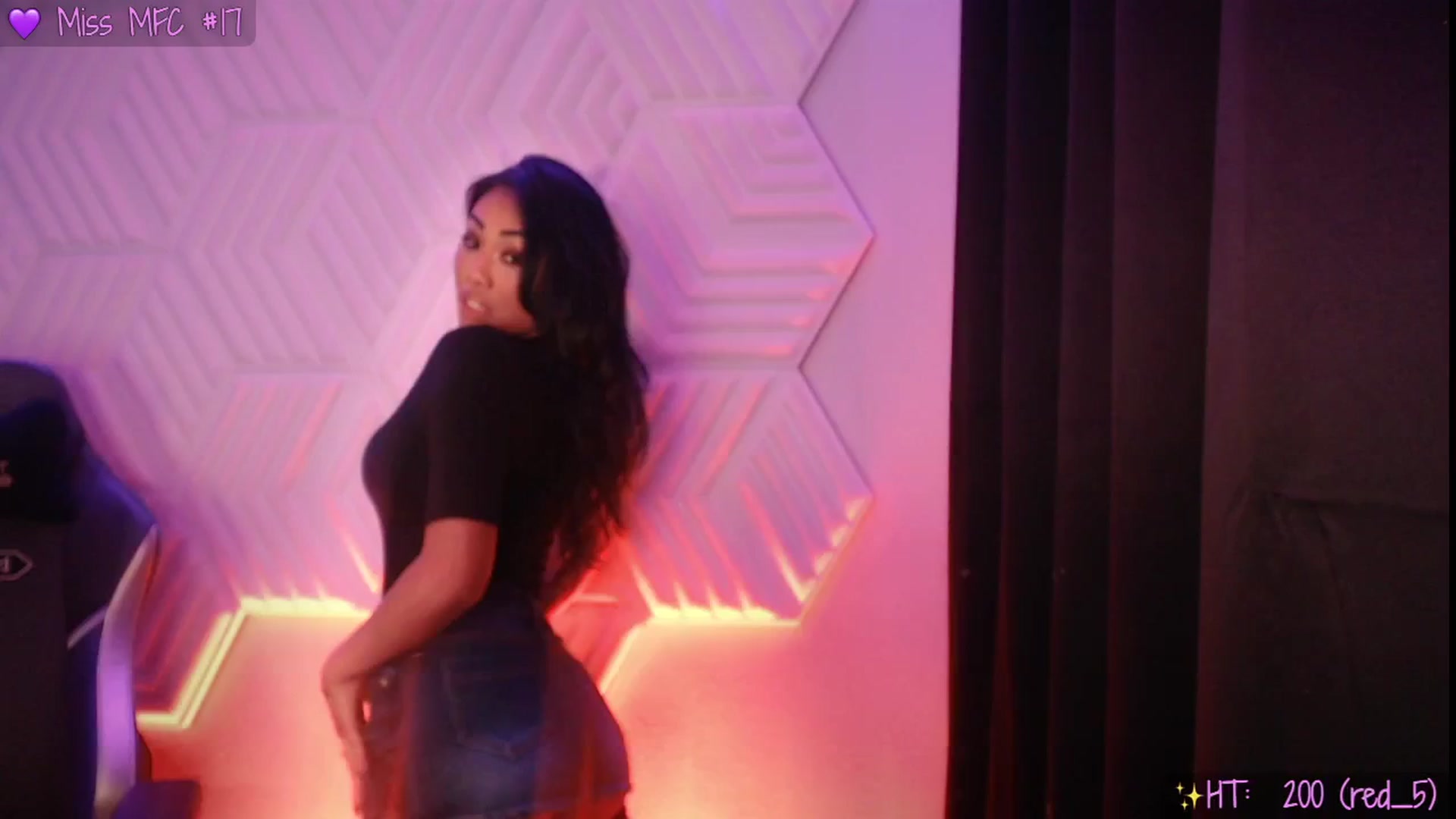 Gallery image thumbnail from SinCityVEE's myfreecams stream on, 07/11/2025, 09:15 image 13 of 20