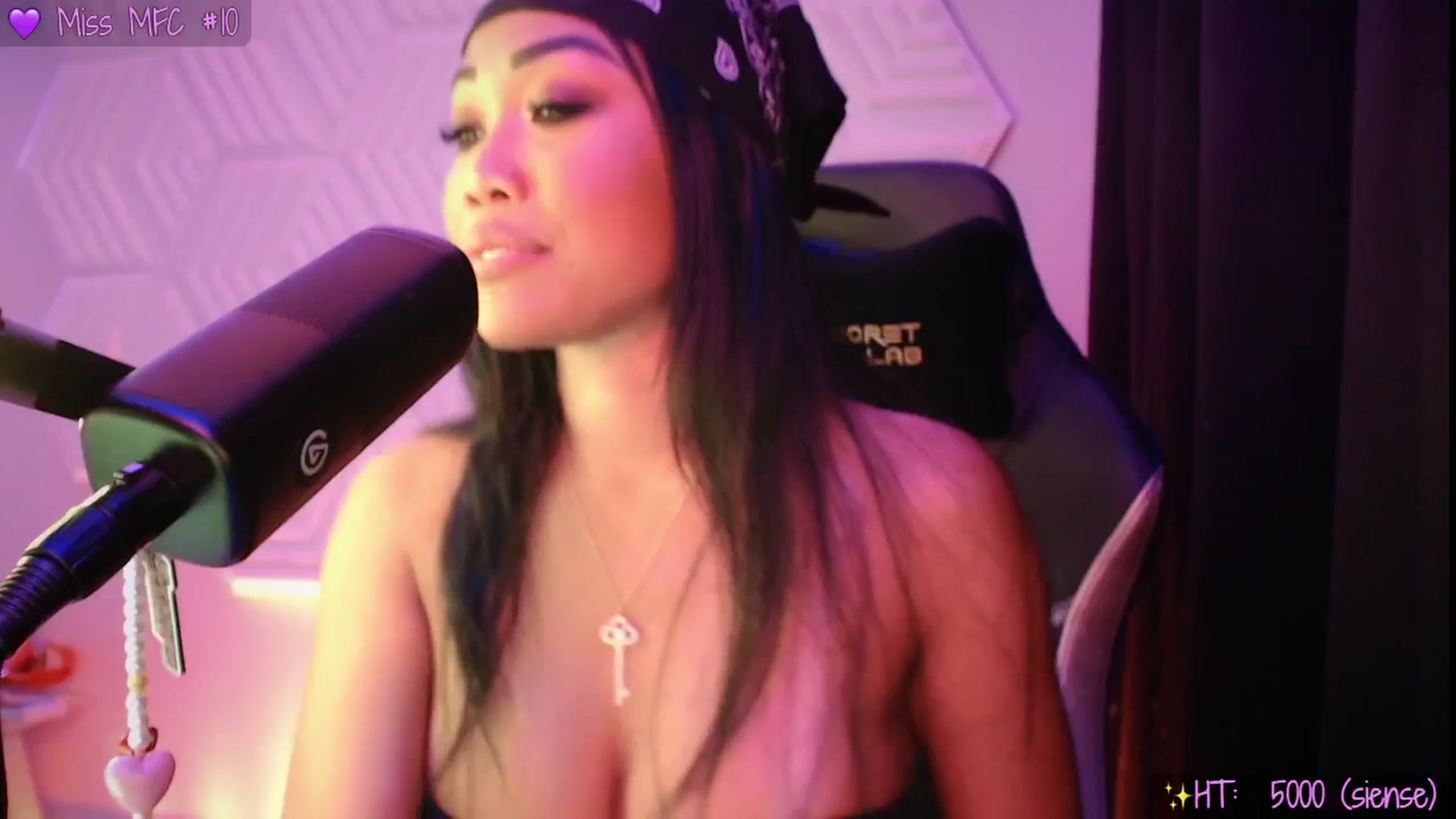 Gallery image thumbnail from SinCityVEE's myfreecams stream on, 07/14/2025, 08:37 image 13 of 20
