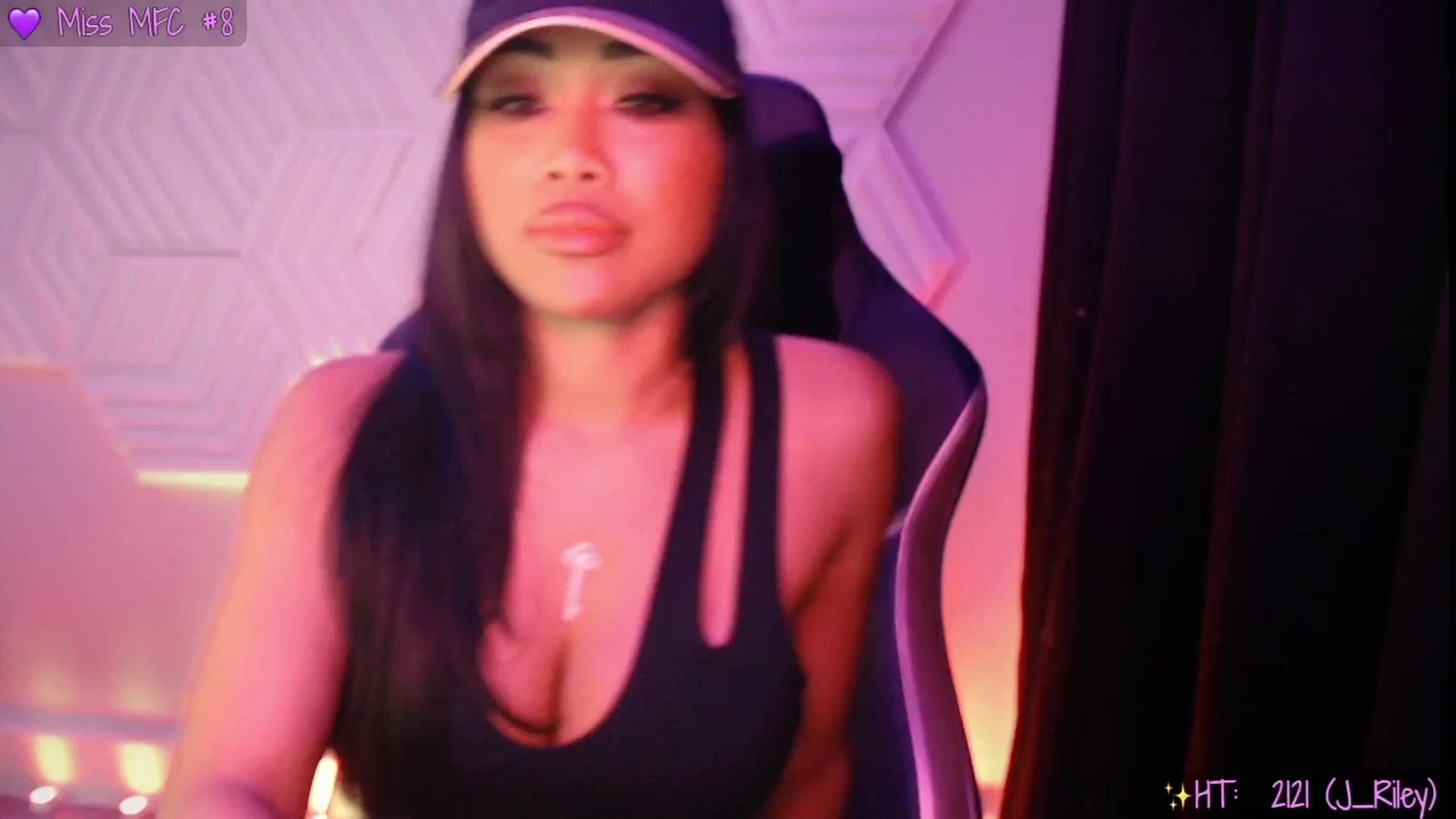 Gallery image thumbnail from SinCityVEE's myfreecams stream on, 07/17/2025, 09:57 image 11 of 20