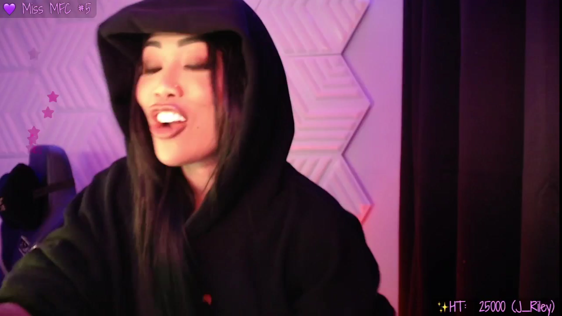 Gallery image thumbnail from SinCityVEE's myfreecams stream on, 07/23/2025, 10:35 image 2 of 20