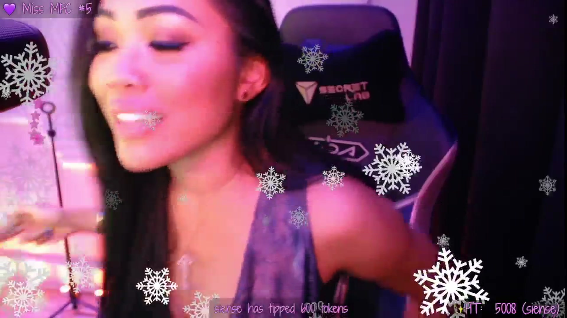 Gallery image thumbnail from SinCityVEE's myfreecams stream on, 07/24/2025, 10:20 image 16 of 20