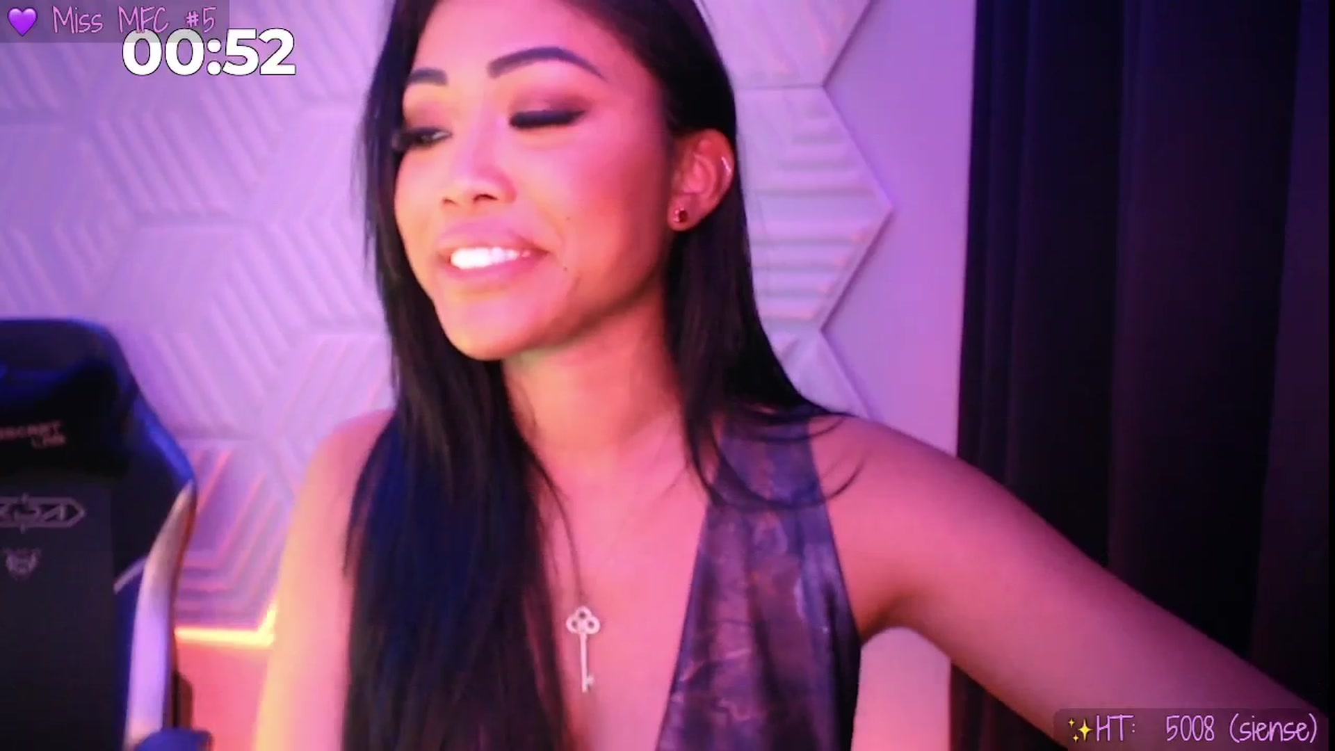 Gallery image thumbnail from SinCityVEE's myfreecams stream on, 07/24/2025, 10:20 image 20 of 20