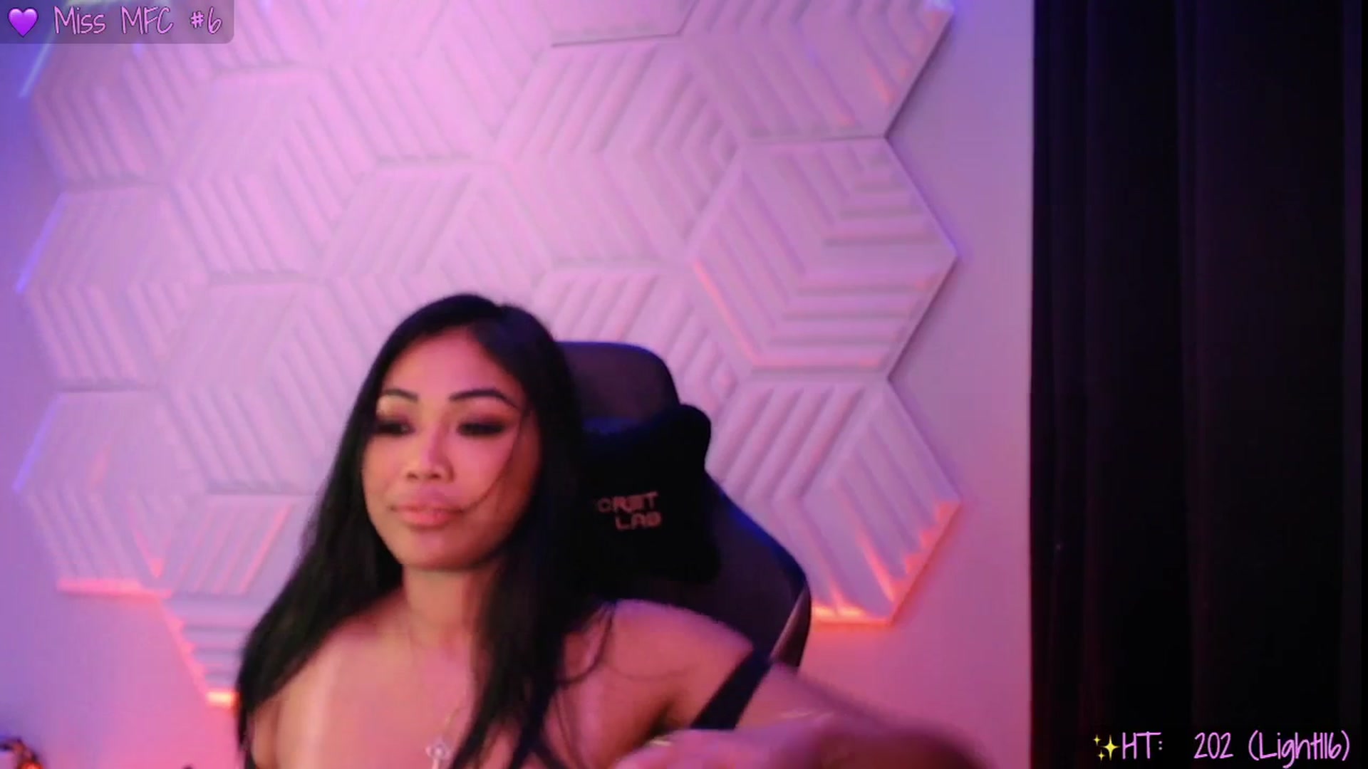 Gallery image thumbnail from SinCityVEE's myfreecams stream on, 07/24/2025, 17:52 image 14 of 20