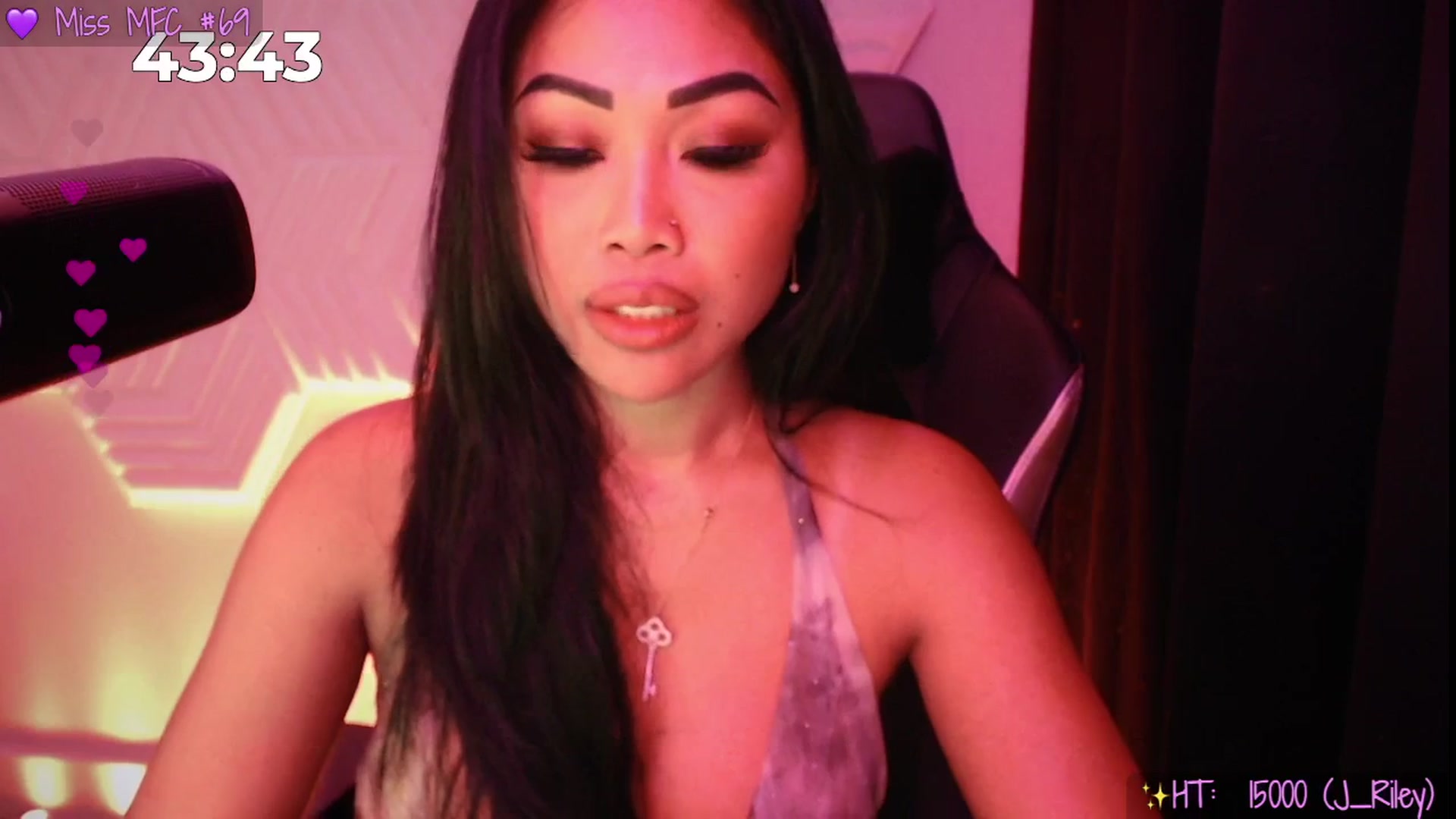 Gallery image thumbnail from SinCityVEE's myfreecams stream on, 08/15/2025, 07:45 image 10 of 20
