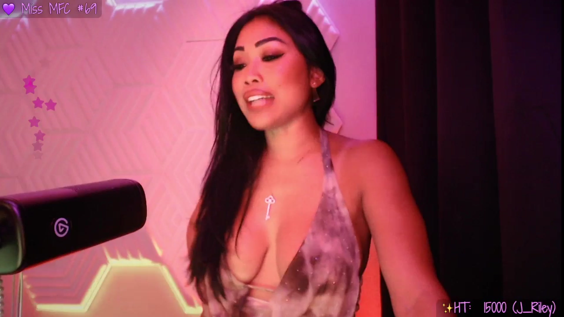 Gallery image thumbnail from SinCityVEE's myfreecams stream on, 08/15/2025, 07:45 image 9 of 20