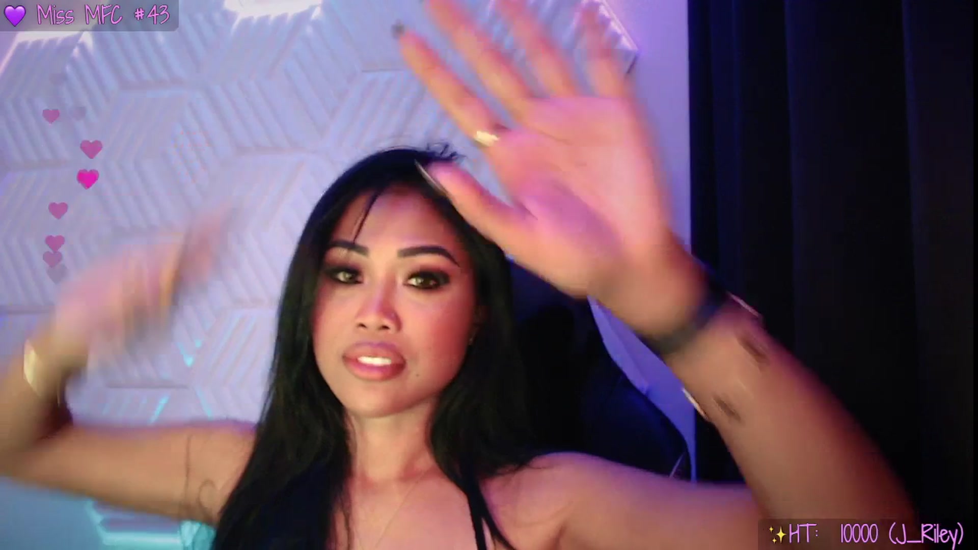 Gallery image thumbnail from SinCityVEE's myfreecams stream on, 08/20/2025, 10:58 image 4 of 20