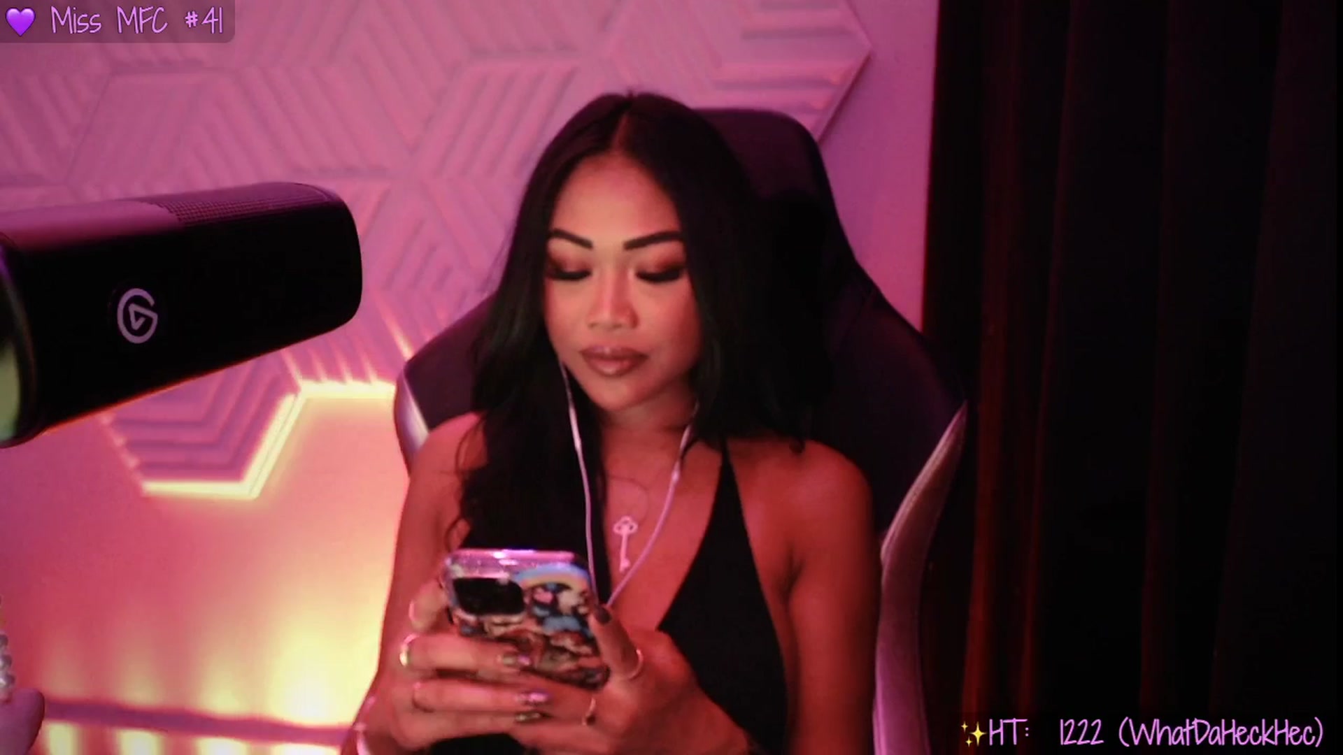 Gallery image thumbnail from SinCityVEE's myfreecams stream on, 08/23/2025, 05:31 image 17 of 20
