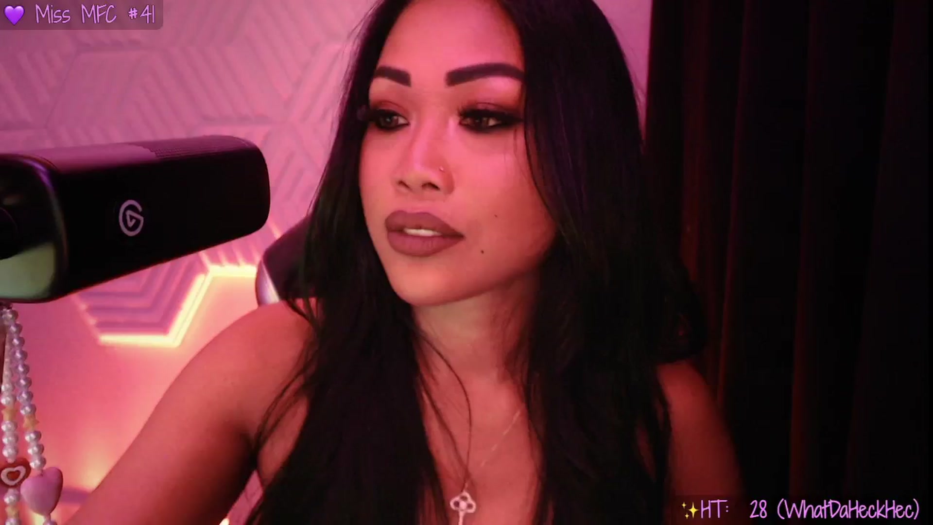 Gallery image thumbnail from SinCityVEE's myfreecams stream on, 08/23/2025, 05:31 image 11 of 20