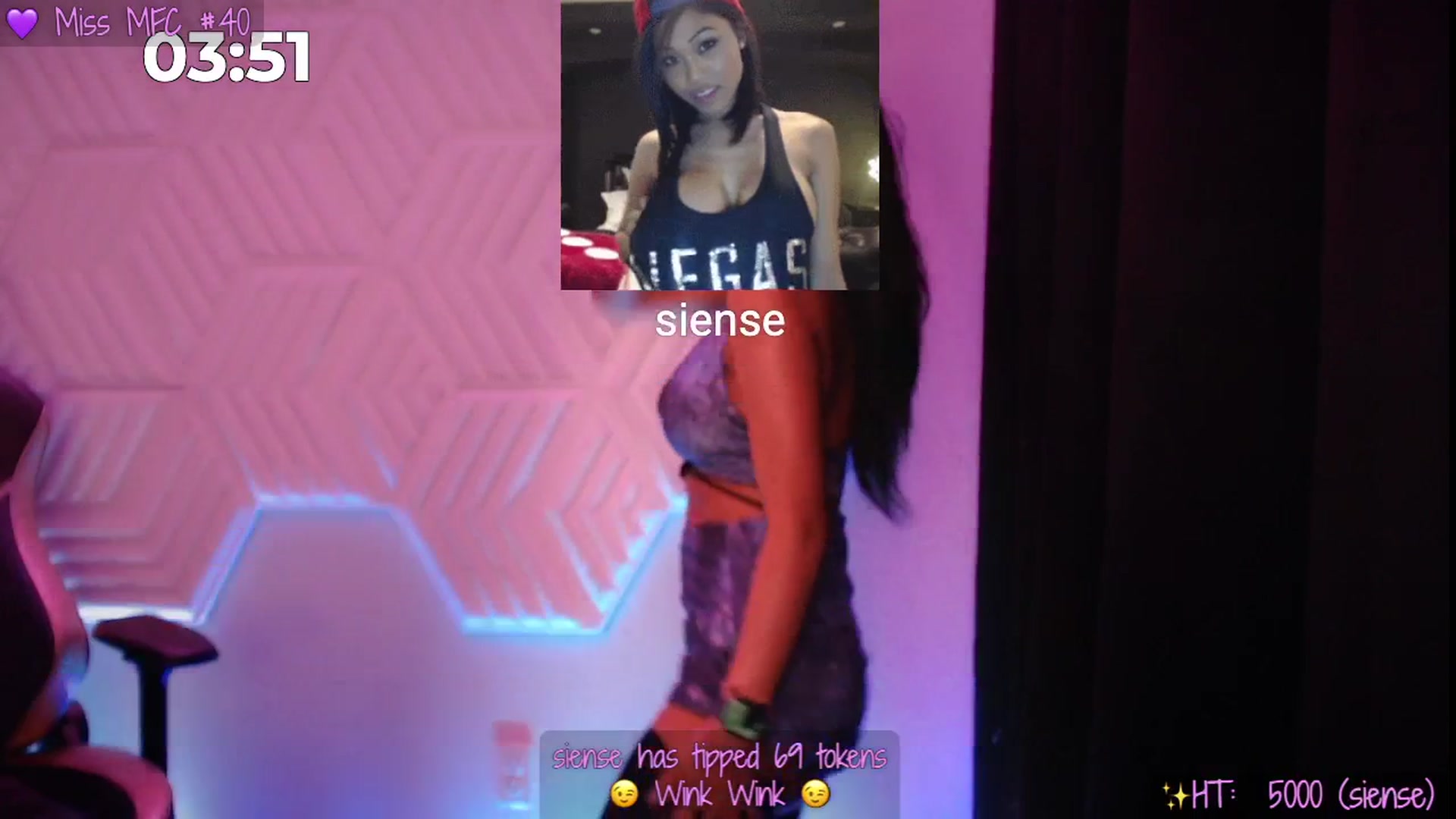 Gallery image thumbnail from SinCityVEE's myfreecams stream on, 08/30/2025, 10:20 image 8 of 20
