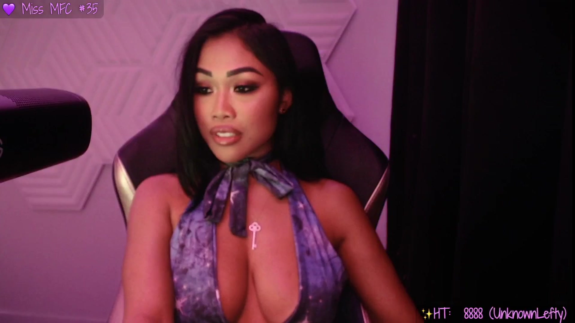 Gallery image thumbnail from SinCityVEE's myfreecams stream on, 08/30/2025, 14:18 image 16 of 20