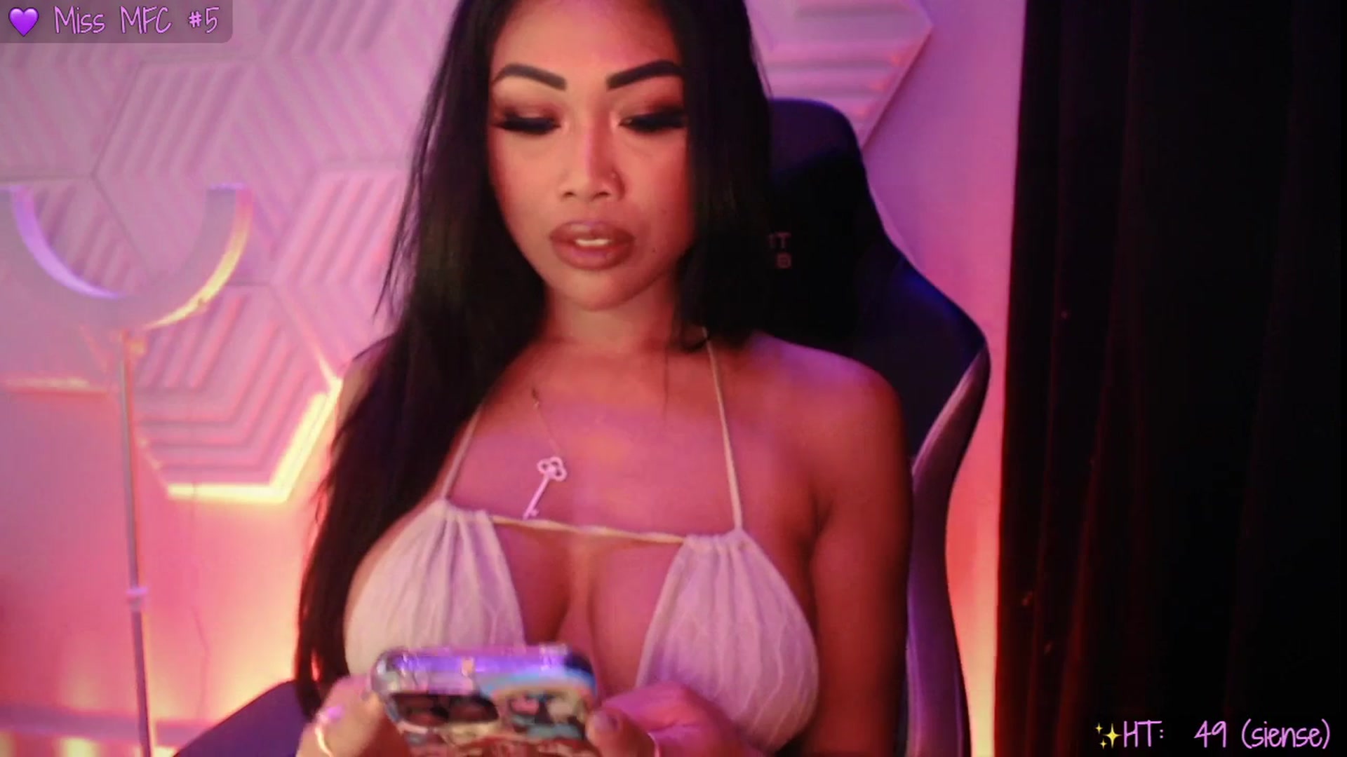Gallery image thumbnail from SinCityVEE's myfreecams stream on, 09/05/2025, 04:24 image 5 of 20