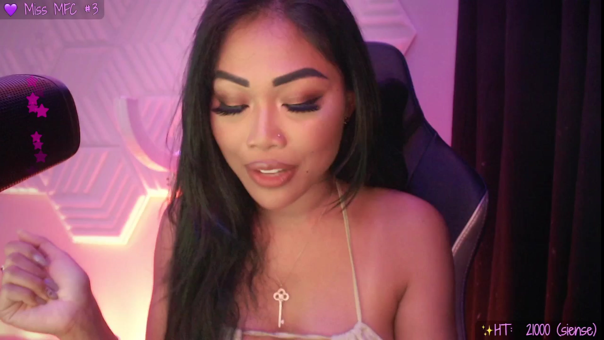 Gallery image thumbnail from SinCityVEE's myfreecams stream on, 09/05/2025, 08:47 image 9 of 20