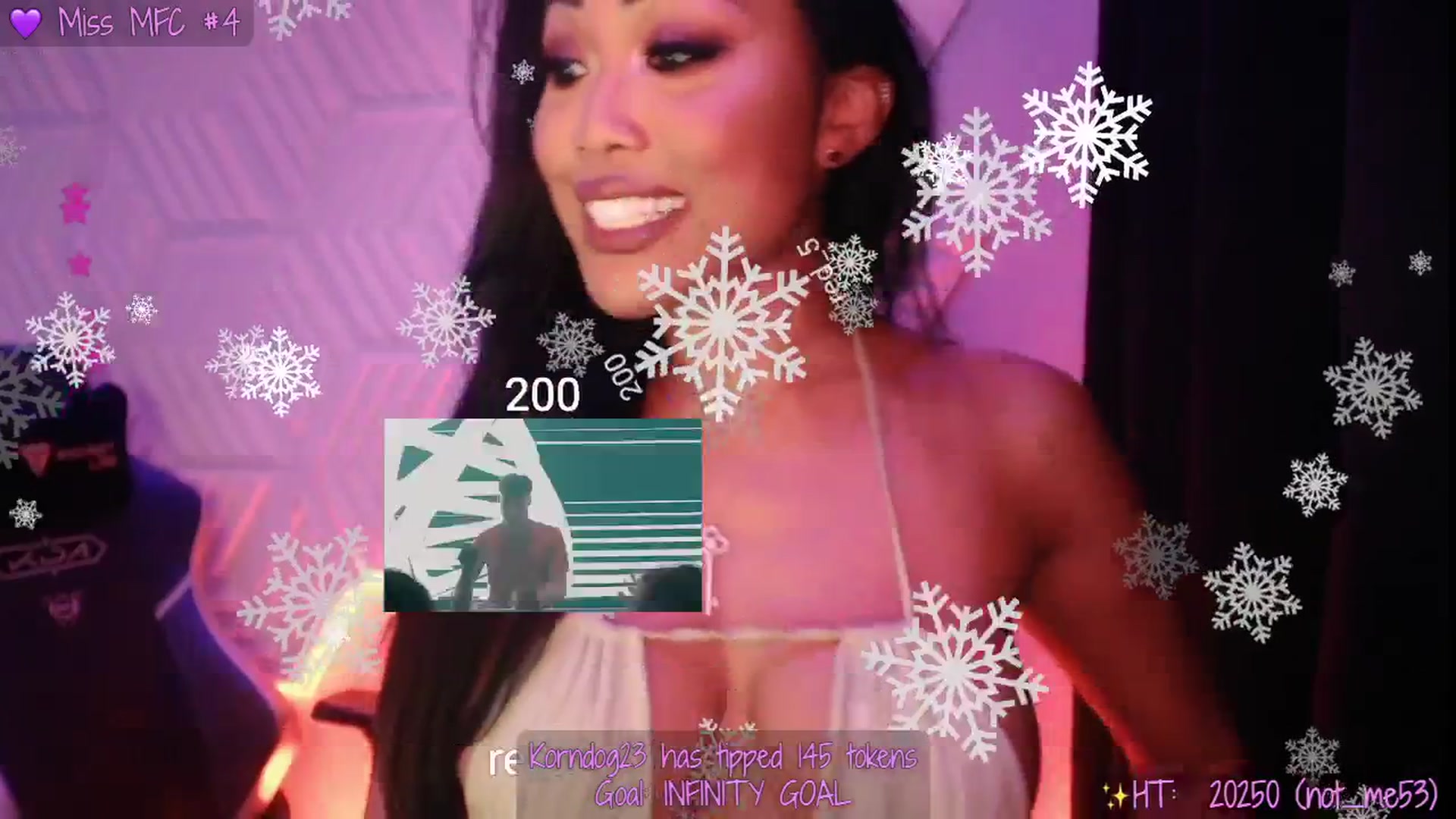 Gallery image thumbnail from SinCityVEE's myfreecams stream on, 09/05/2025, 08:47 image 3 of 20