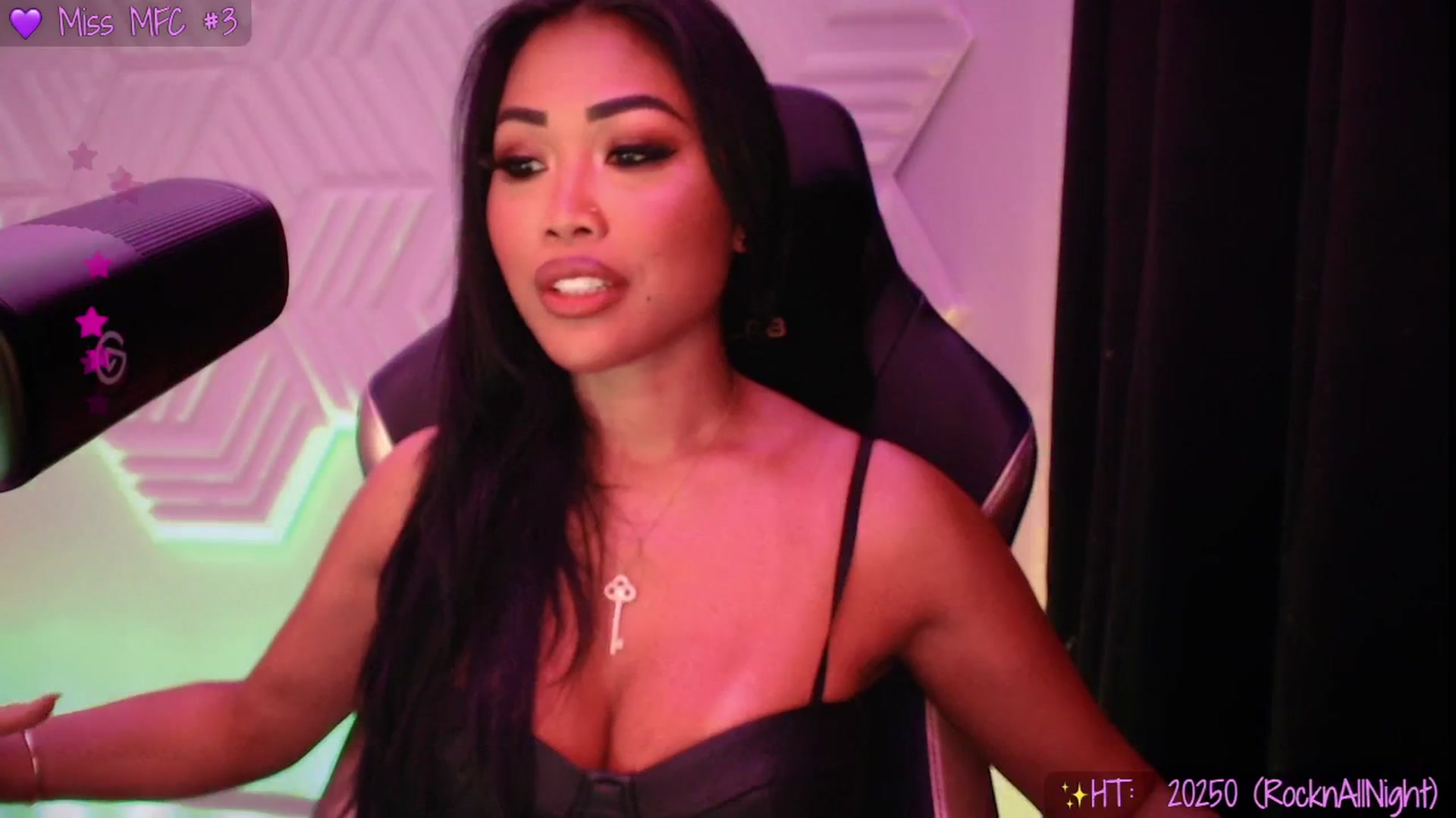 Gallery image thumbnail from SinCityVEE's myfreecams stream on, 09/06/2025, 08:46 image 4 of 20