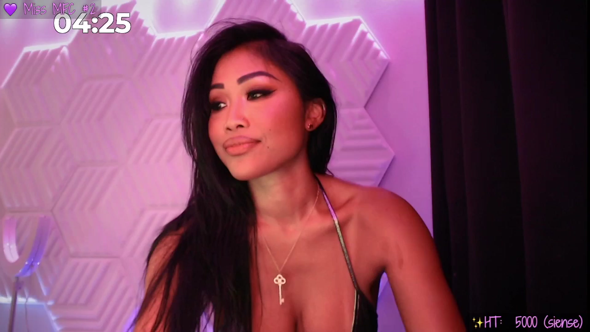 Gallery image thumbnail from SinCityVEE's myfreecams stream on, 09/07/2025, 08:43 image 10 of 20