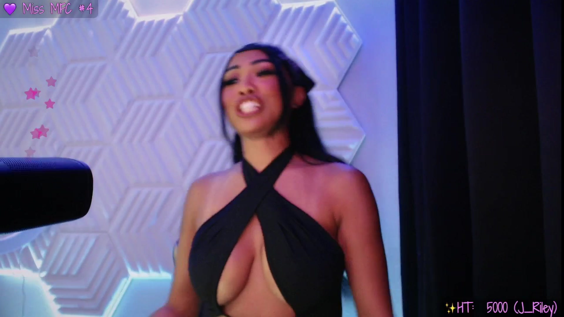 Gallery image thumbnail from SinCityVEE's myfreecams stream on, 09/08/2025, 06:33 image 13 of 20
