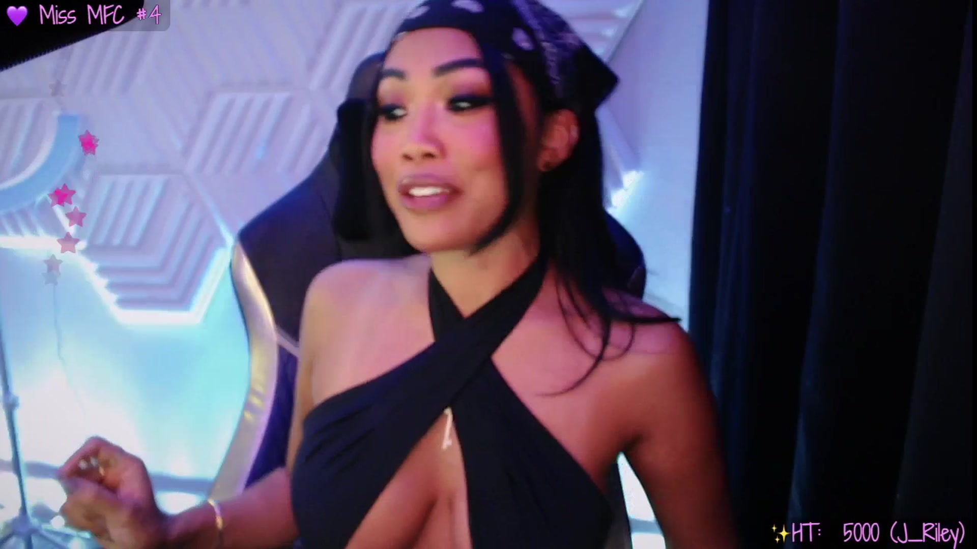 Gallery image thumbnail from SinCityVEE's myfreecams stream on, 09/08/2025, 06:33 image 7 of 20