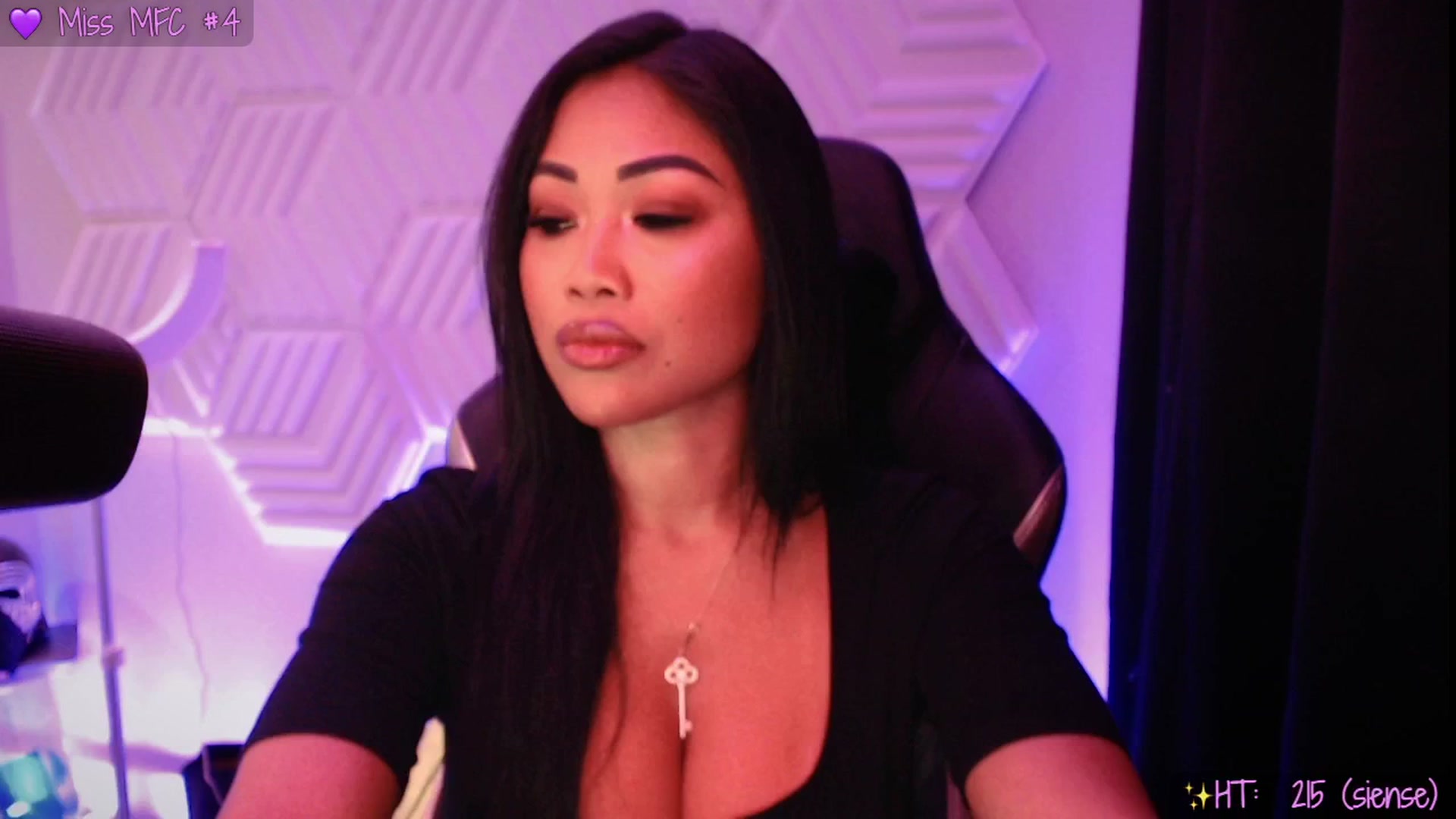 Gallery image thumbnail from SinCityVEE's myfreecams stream on, 09/10/2025, 06:13 image 3 of 20