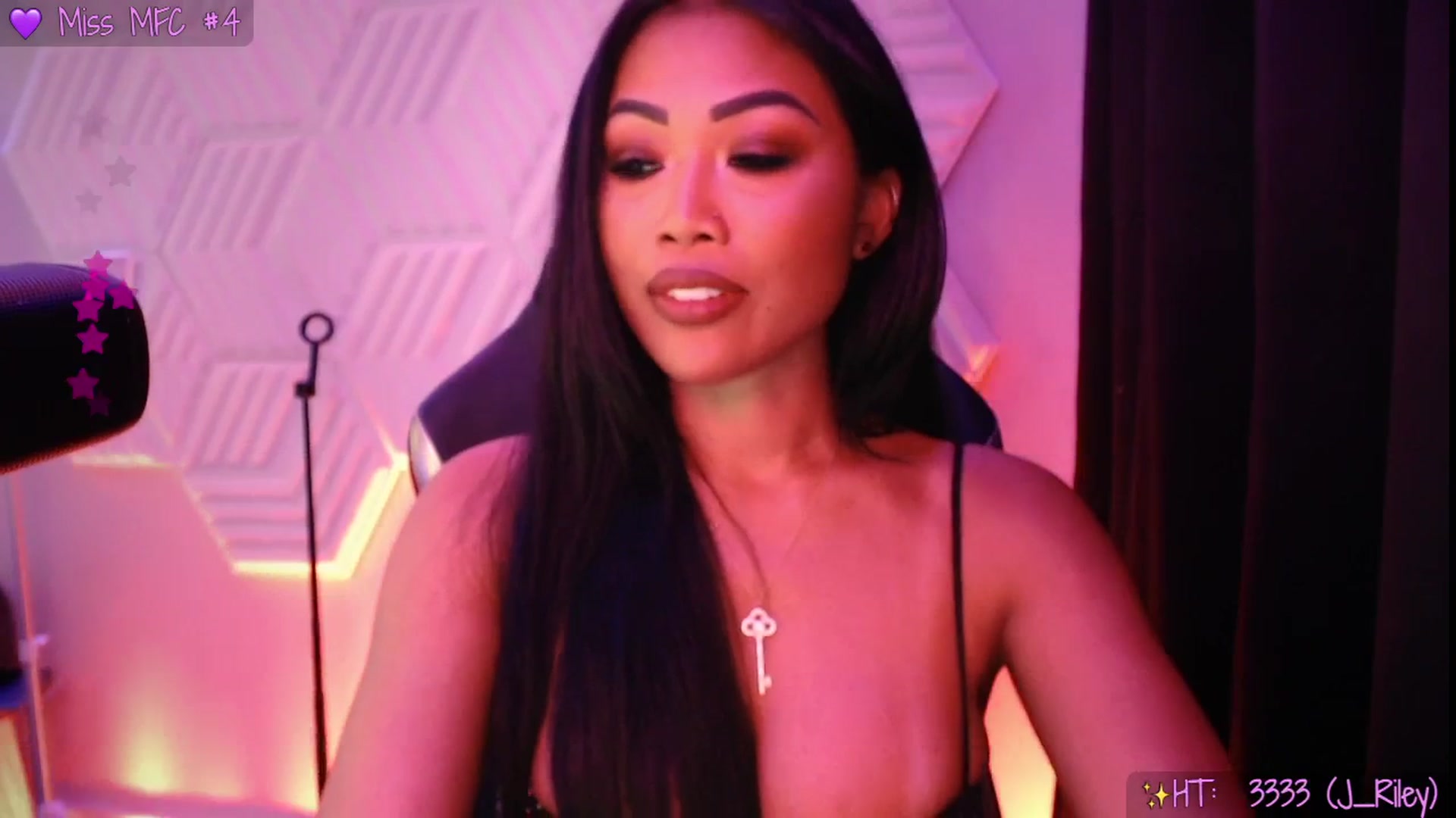Gallery image thumbnail from SinCityVEE's myfreecams stream on, 09/13/2025, 07:11 image 5 of 20