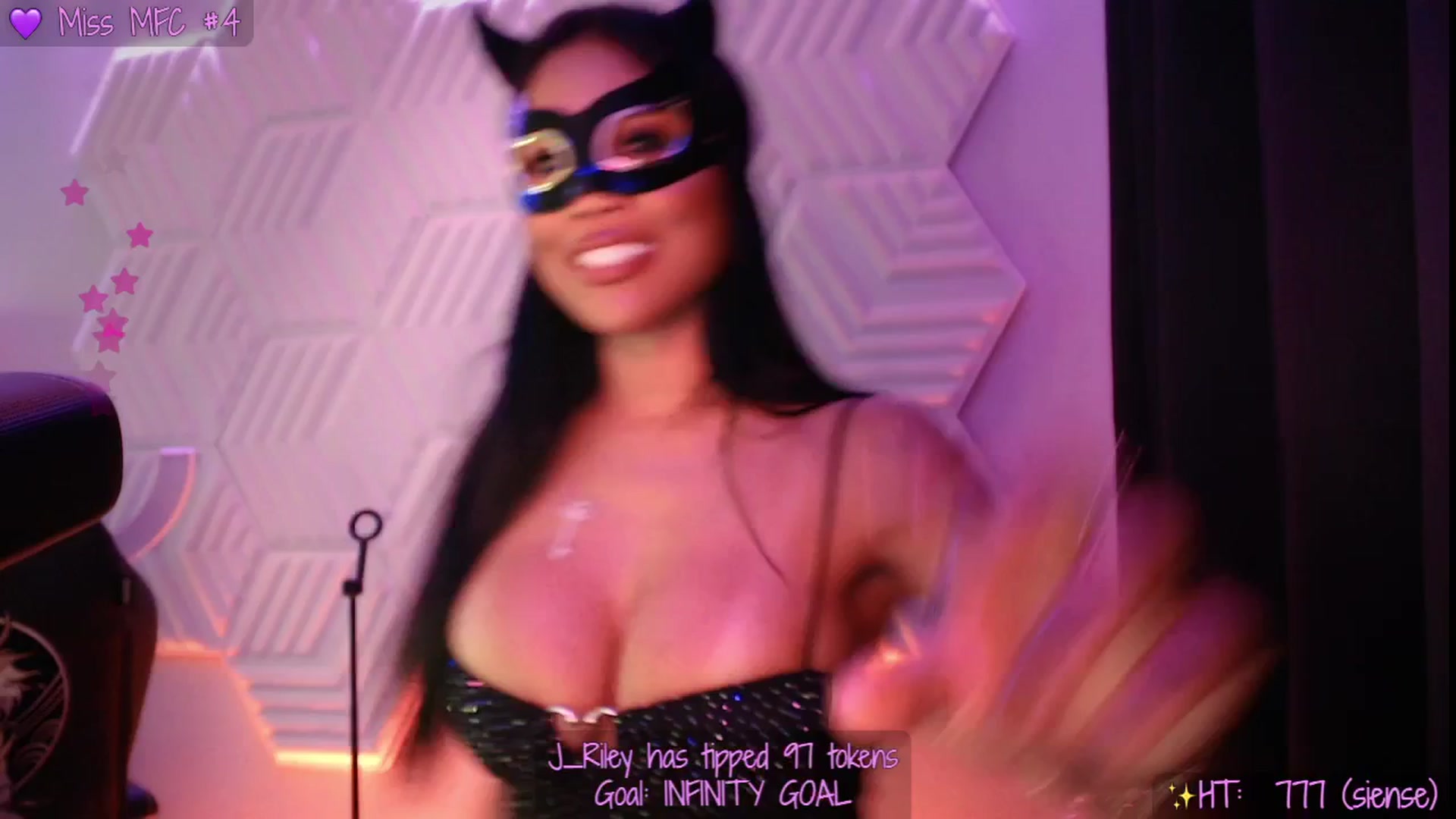 Gallery image thumbnail from SinCityVEE's myfreecams stream on, 09/13/2025, 07:11 image 19 of 20