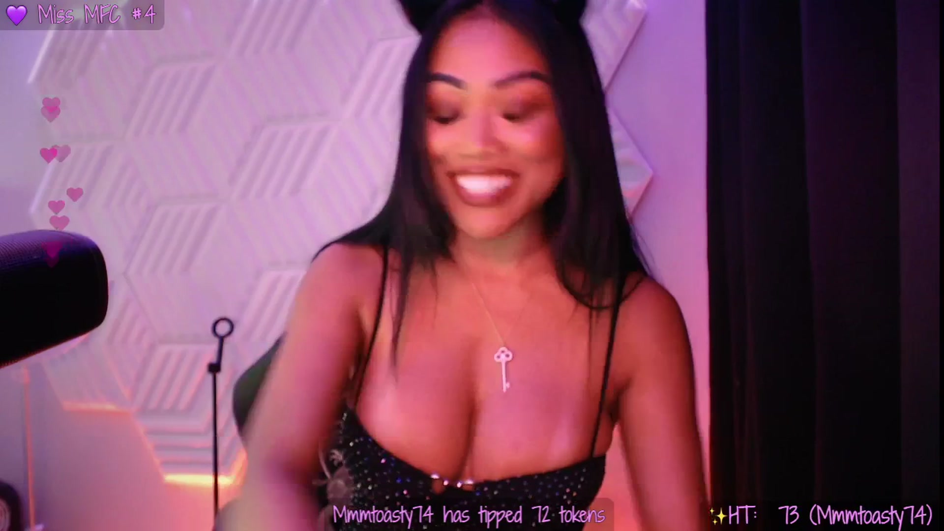 Gallery image thumbnail from SinCityVEE's myfreecams stream on, 09/13/2025, 07:11 image 10 of 20