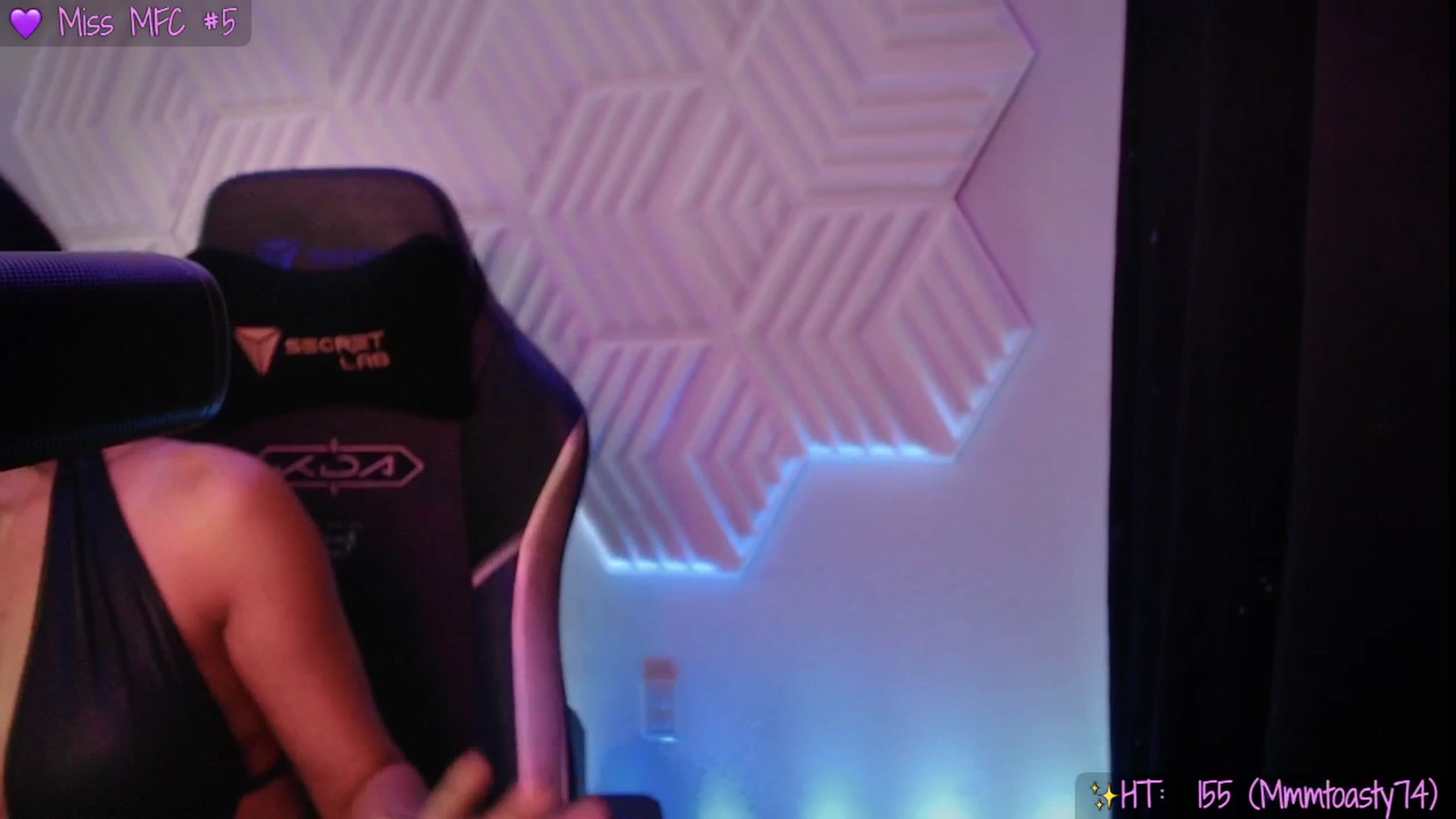 Gallery image thumbnail from SinCityVEE's myfreecams stream on, 09/19/2025, 08:52 image 8 of 20