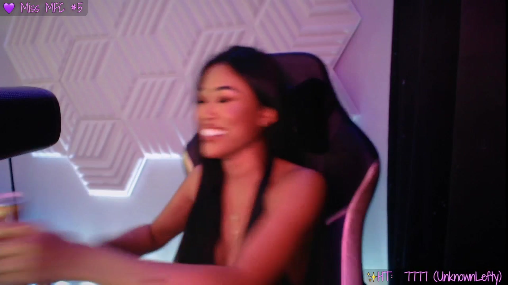 Gallery image thumbnail from SinCityVEE's myfreecams stream on, 09/19/2025, 08:52 image 14 of 20