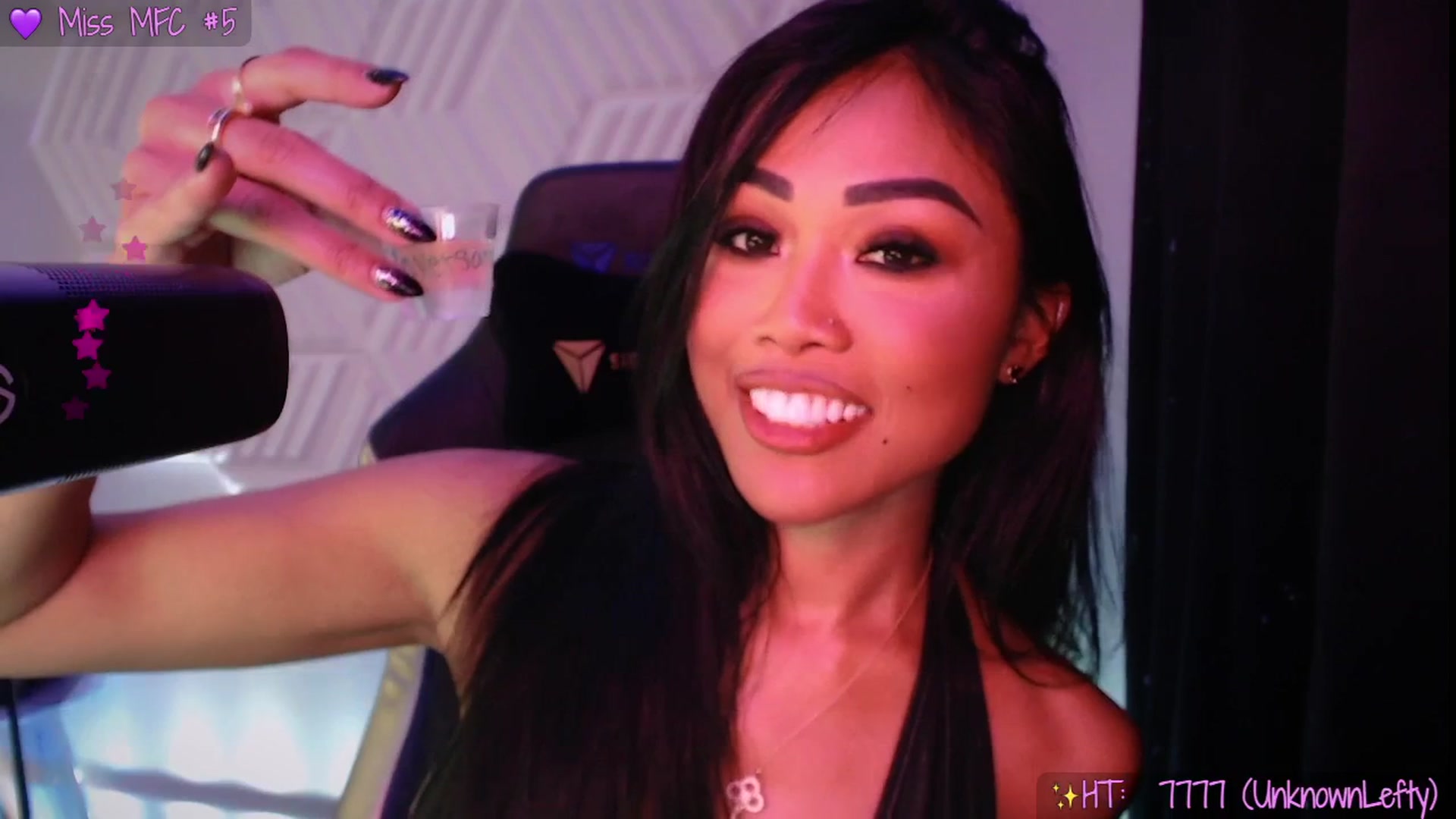 Gallery image thumbnail from SinCityVEE's myfreecams stream on, 09/19/2025, 08:52 image 19 of 20