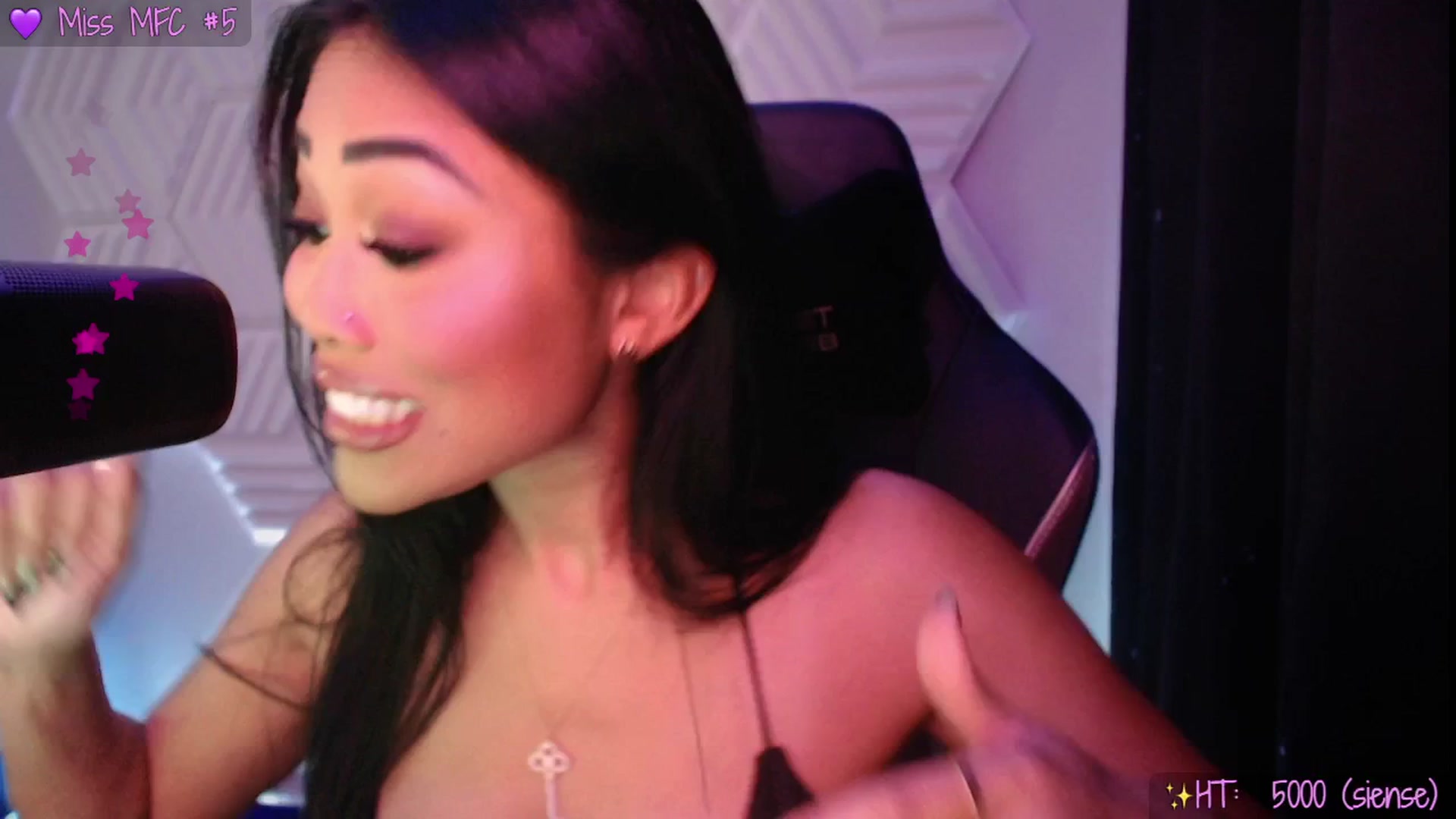 Gallery image thumbnail from SinCityVEE's myfreecams stream on, 09/20/2025, 08:57 image 17 of 20