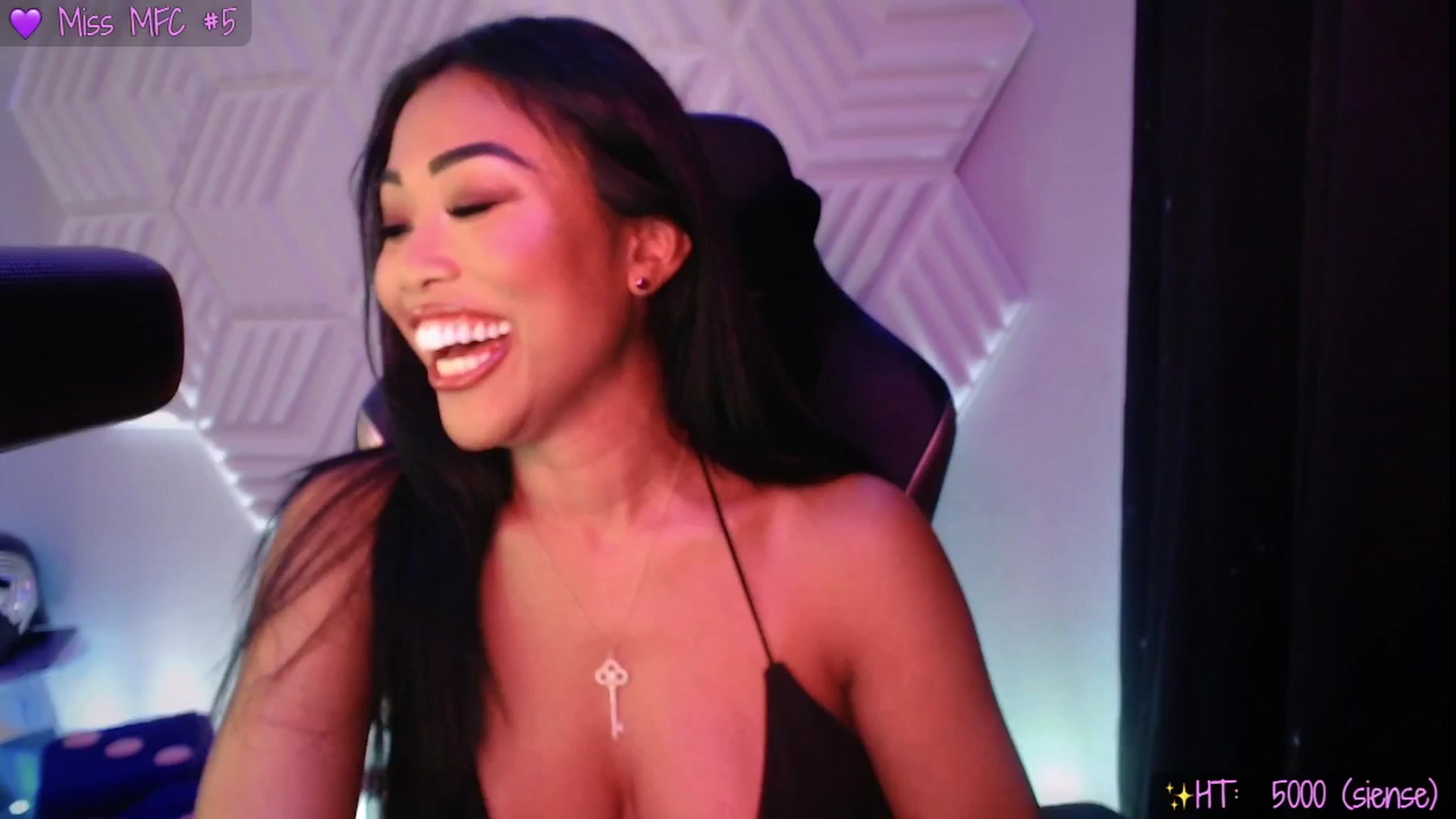 Gallery image thumbnail from SinCityVEE's myfreecams stream on, 09/20/2025, 08:57 image 15 of 20