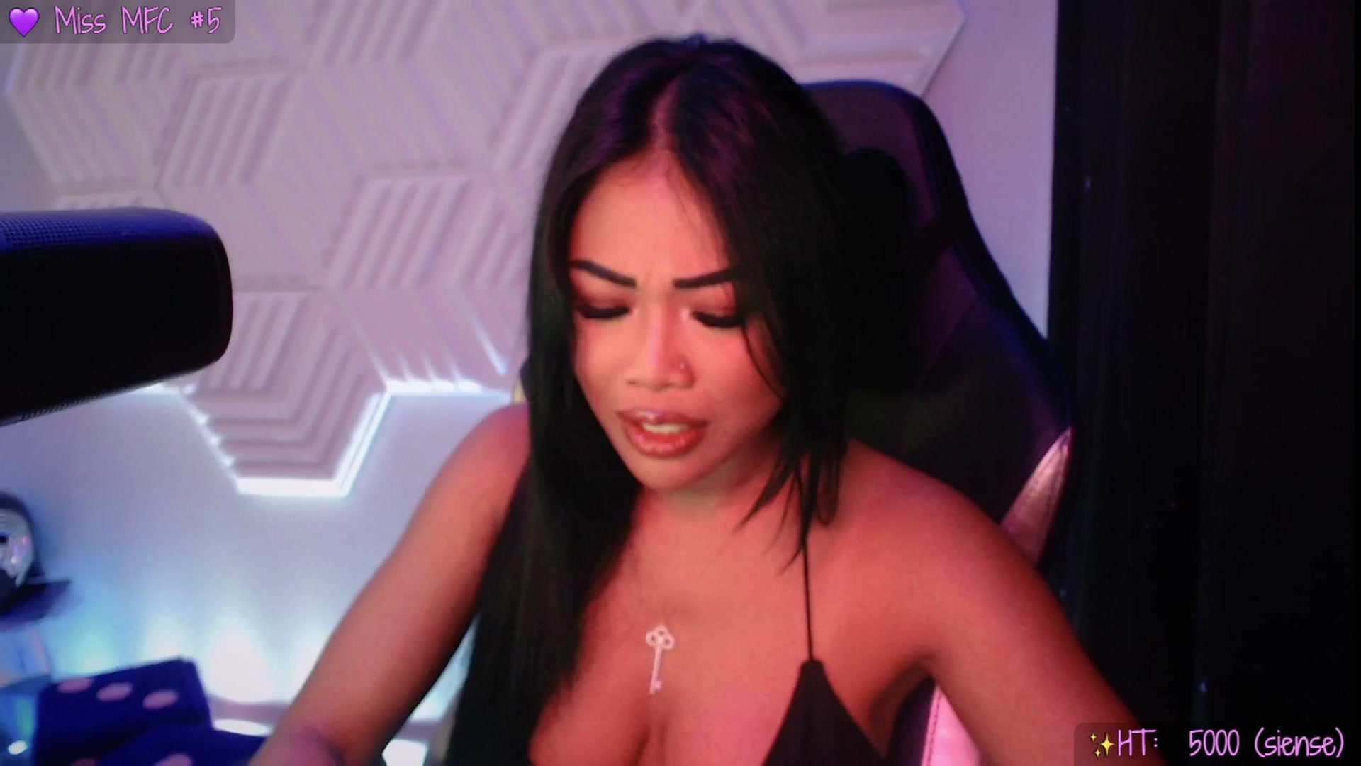 Gallery image thumbnail from SinCityVEE's myfreecams stream on, 09/20/2025, 08:57 image 13 of 20