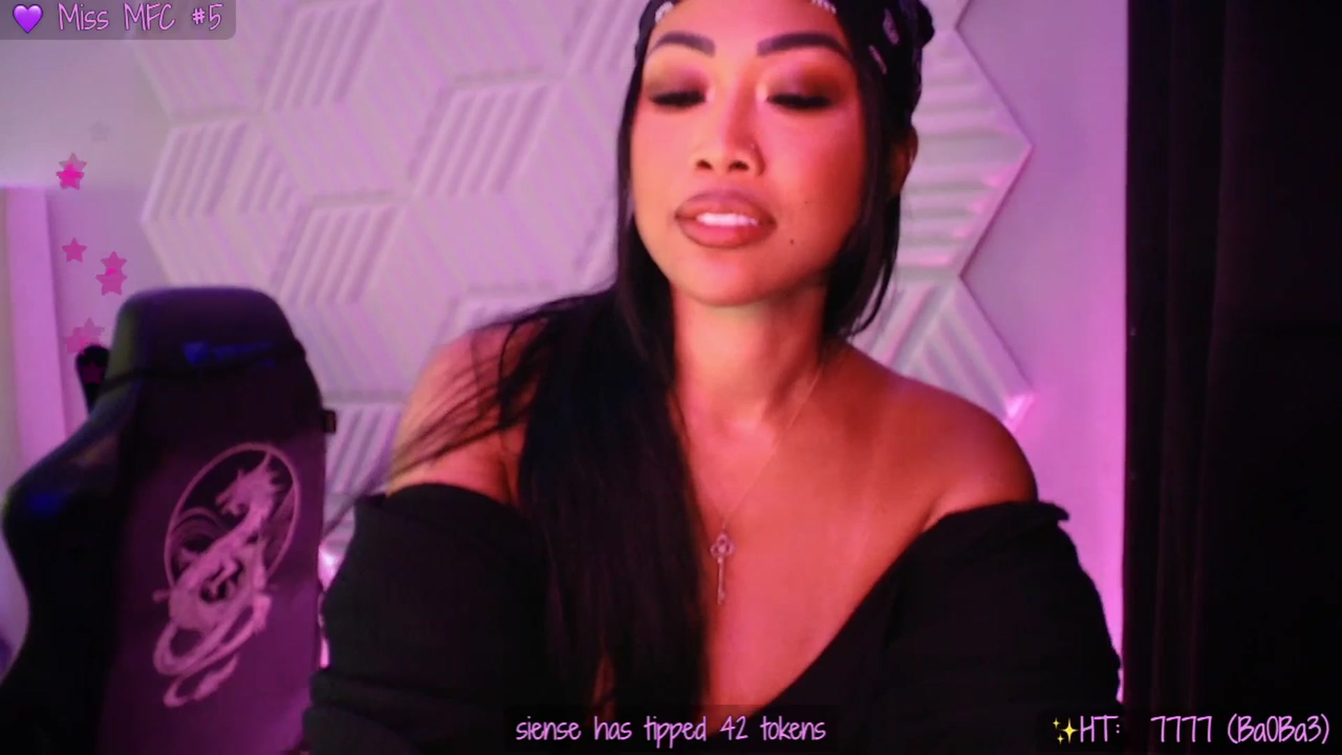 Gallery image thumbnail from SinCityVEE's myfreecams stream on, 09/22/2025, 07:16 image 13 of 20