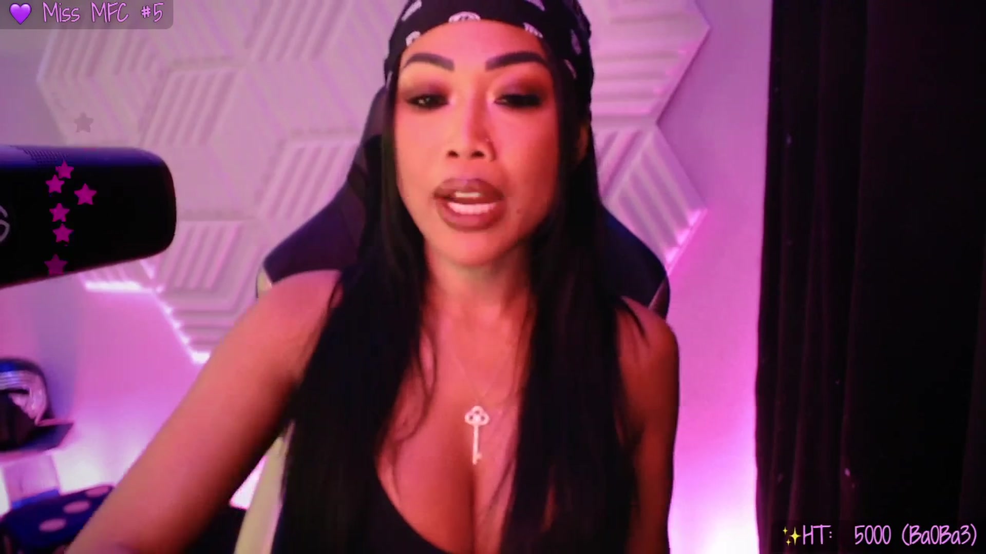 Gallery image thumbnail from SinCityVEE's myfreecams stream on, 09/22/2025, 07:16 image 5 of 20