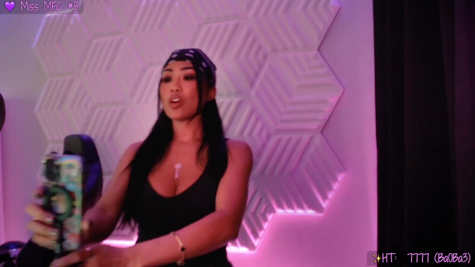 Gallery image thumbnail from SinCityVEE's myfreecams stream on, 09/22/2025, 07:16 image 18 of 20